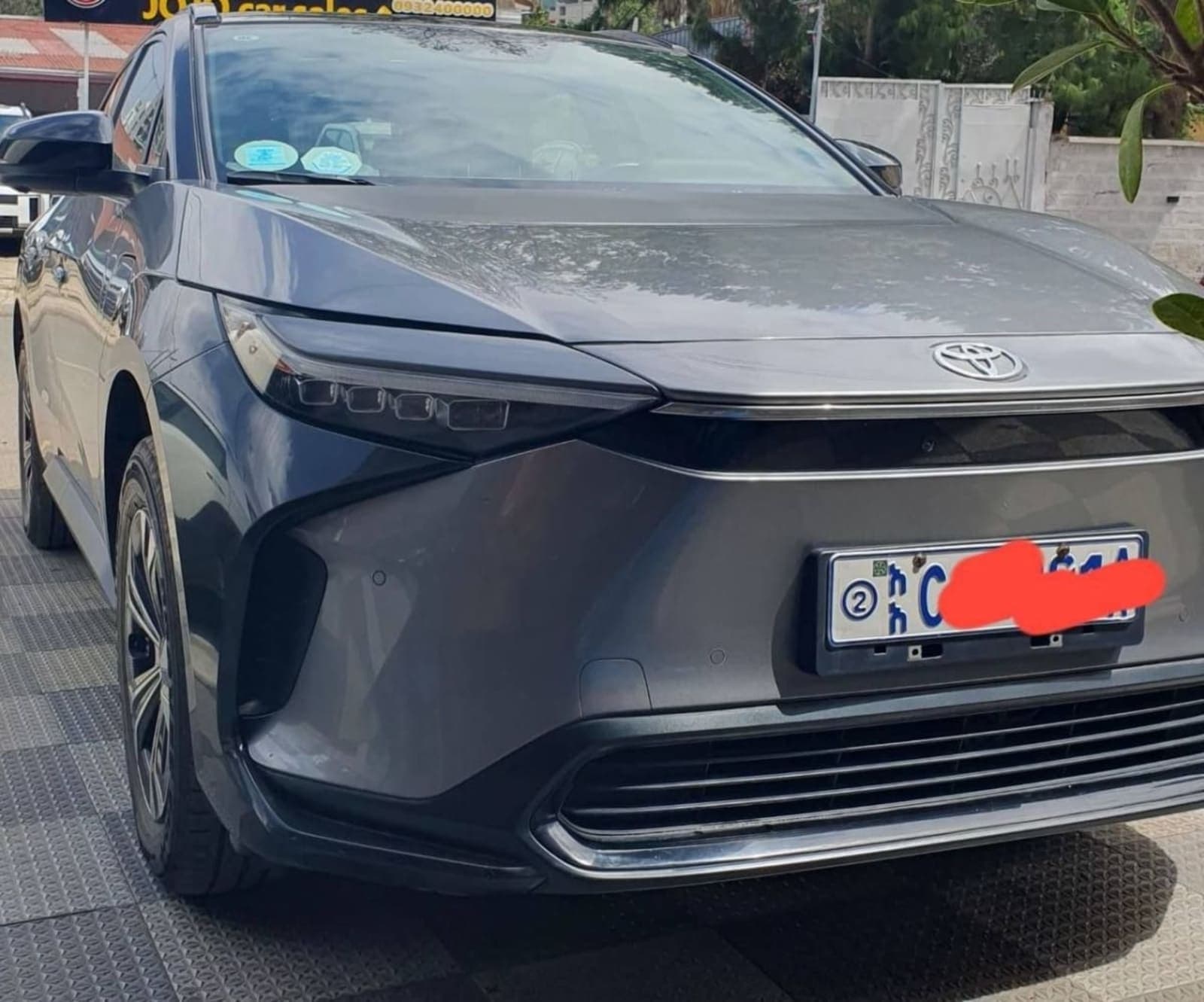 2023 Toyota BZ4X EV — photo 2