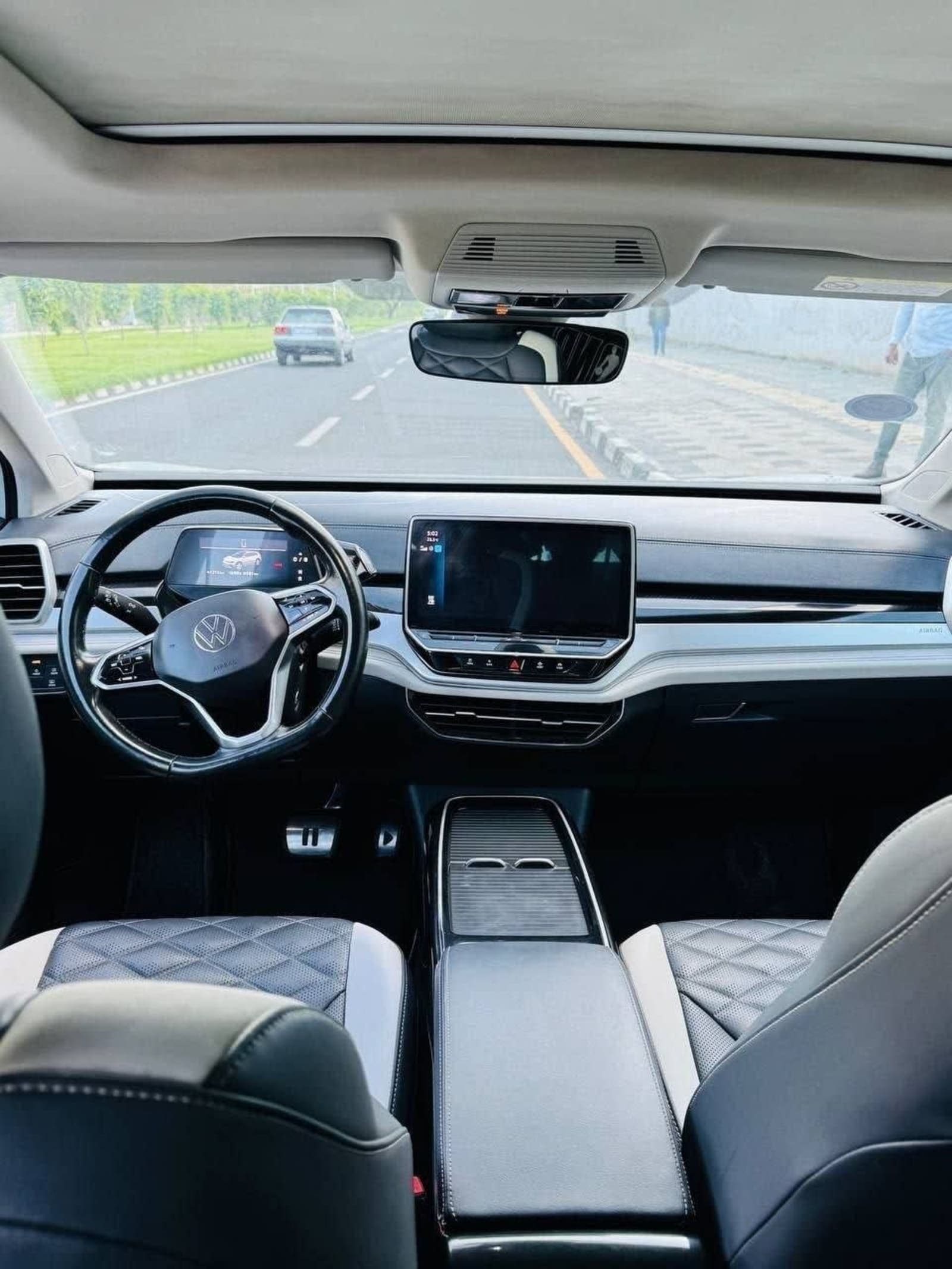 2023 Volkswagen ID.6 Crozz Pro — photo 6