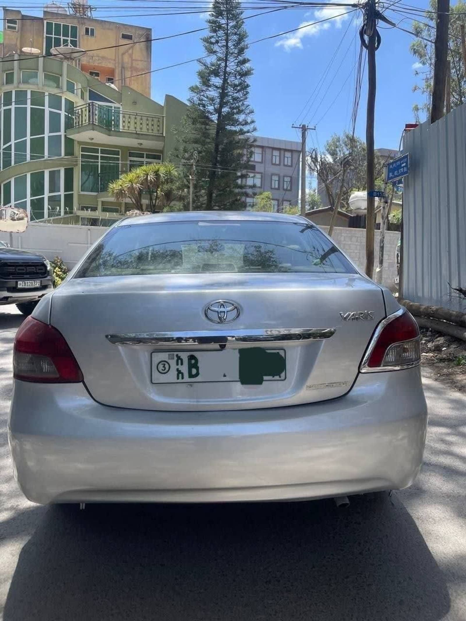 2008 TOYOTA Yaris Belta — photo 3