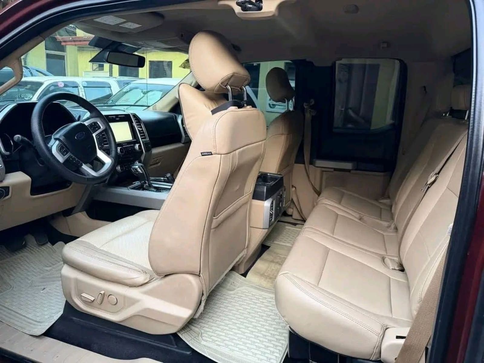 2015 Ford F-150 Lariat — photo 6