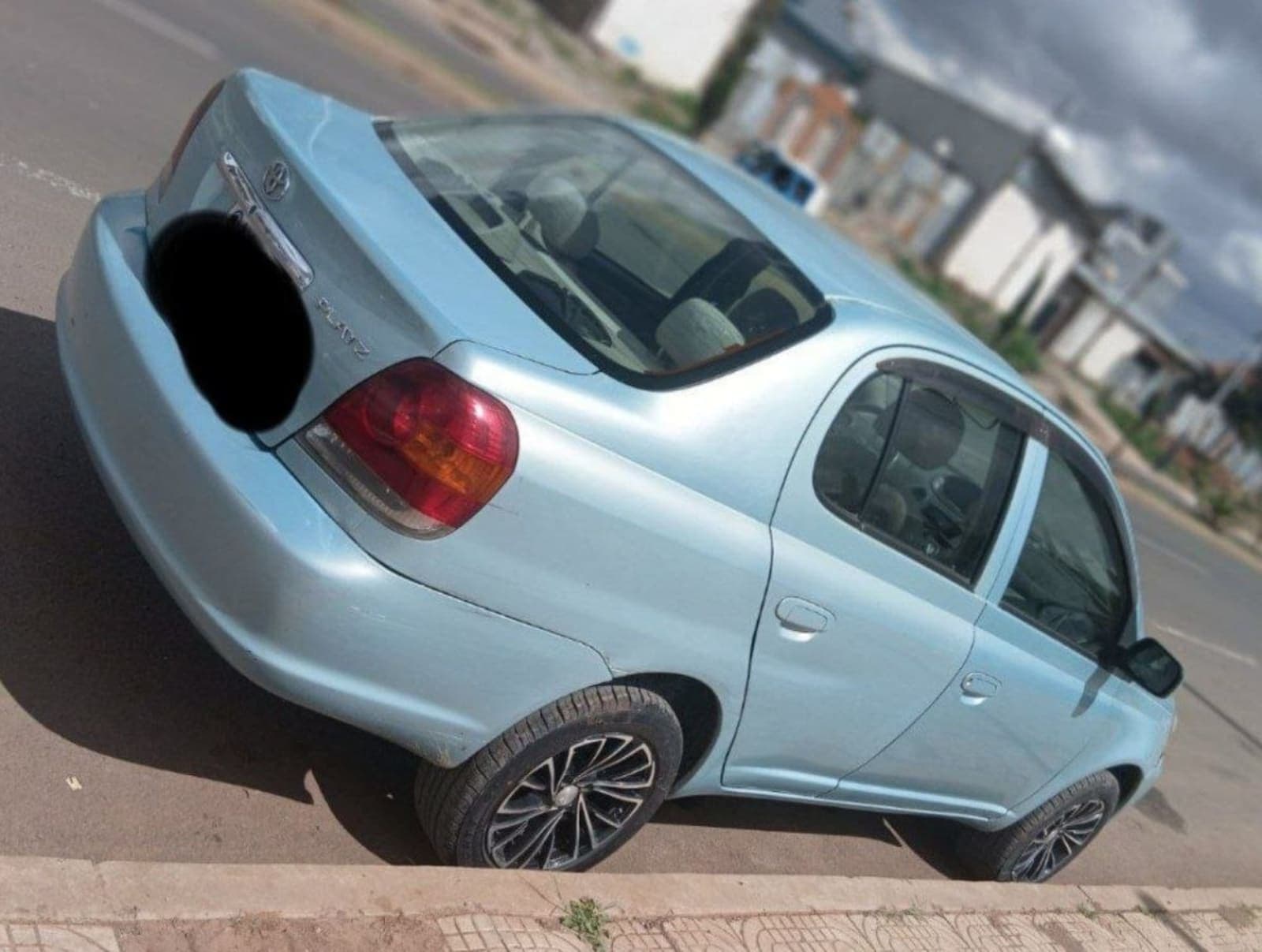 2005 Toyota Platz — photo 3