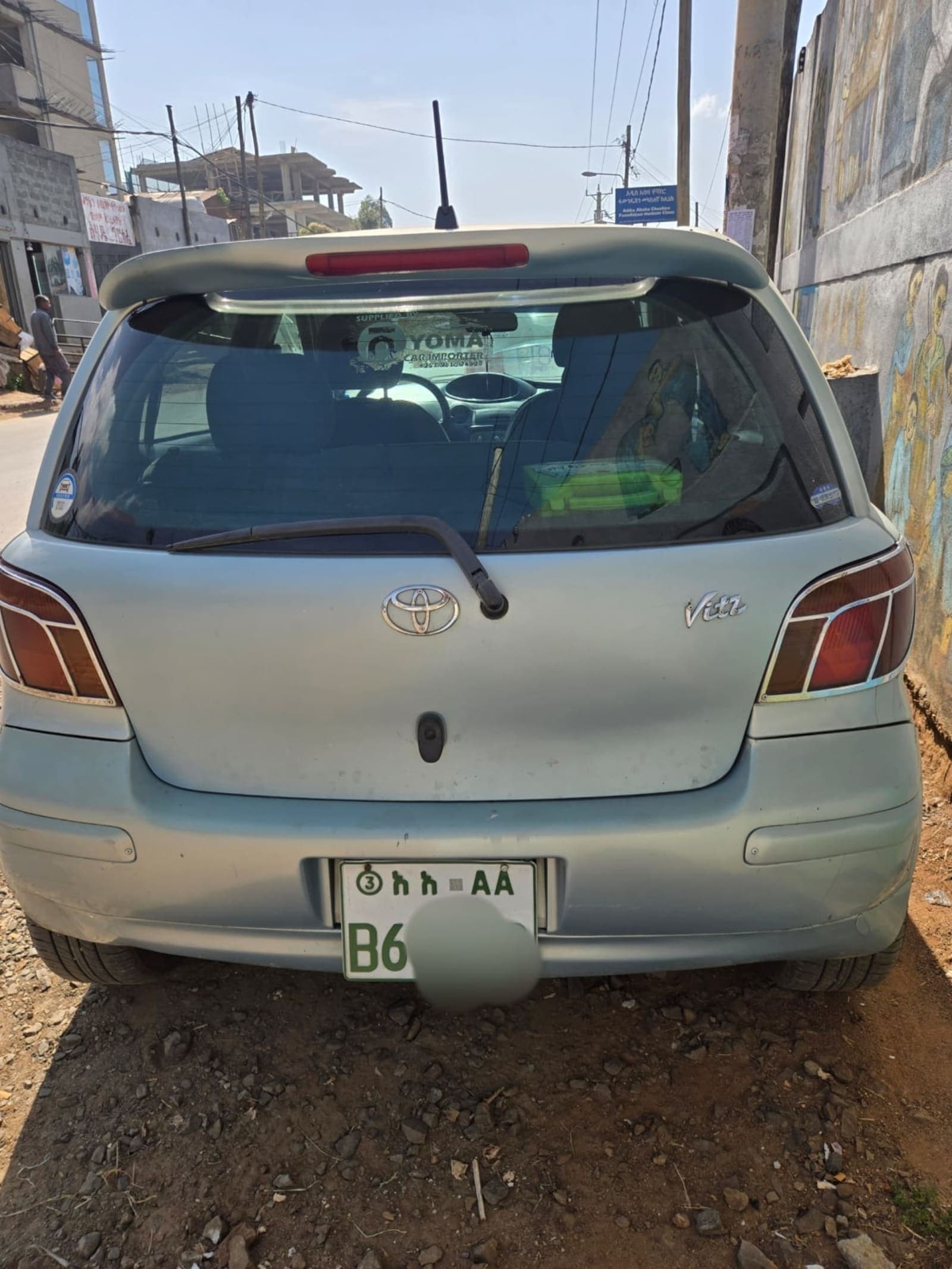 2004 Toyota Vitz — photo 3