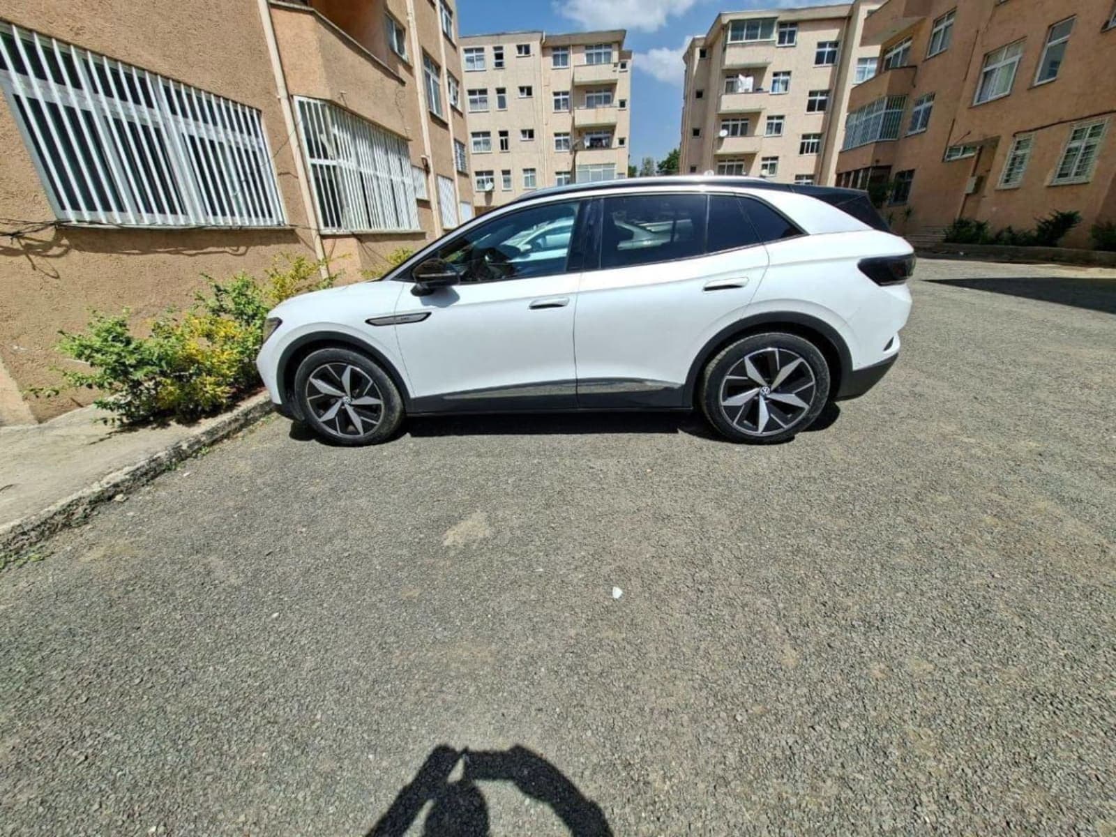 2022 Volkswagen ID.4 Crozz Pro — photo 3
