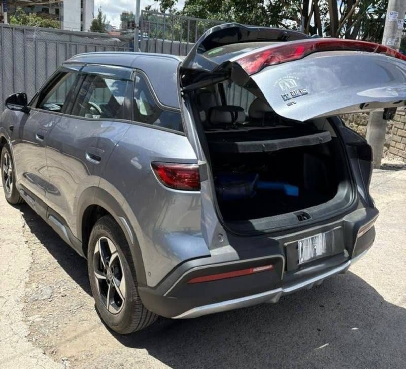 2025 BYD Yuan Up 401KM — photo 2