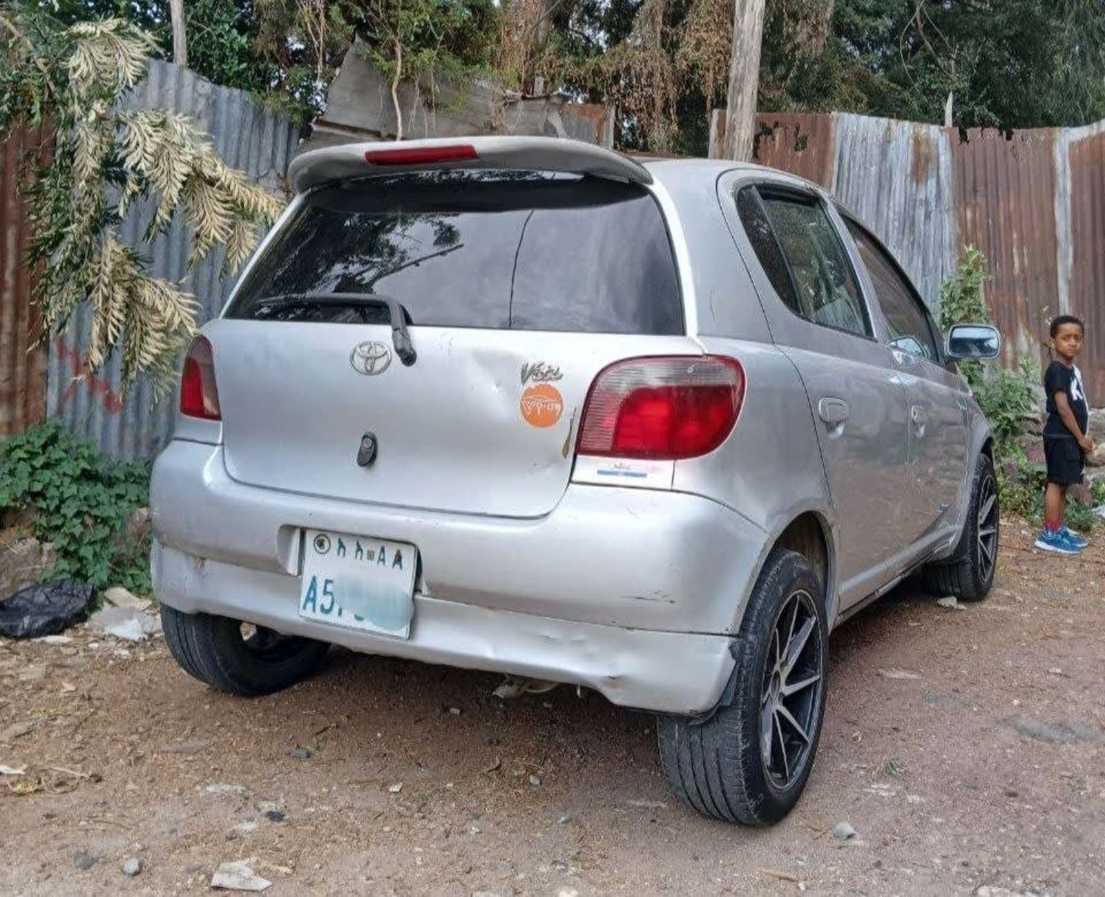 2001 Toyota Vitz