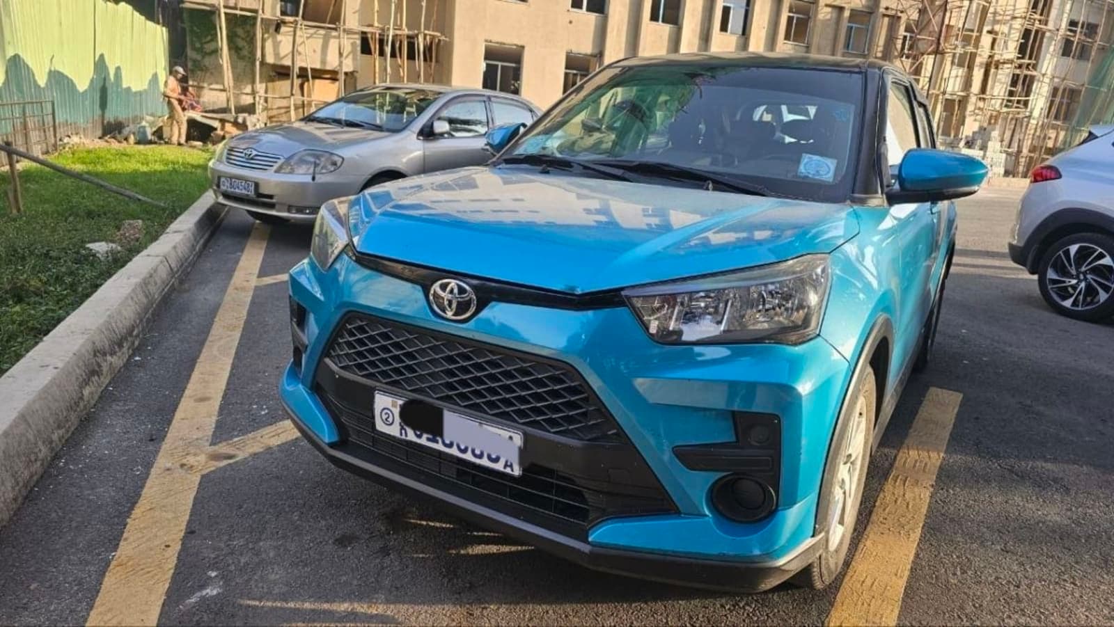 2022 Toyota Raize — photo 2