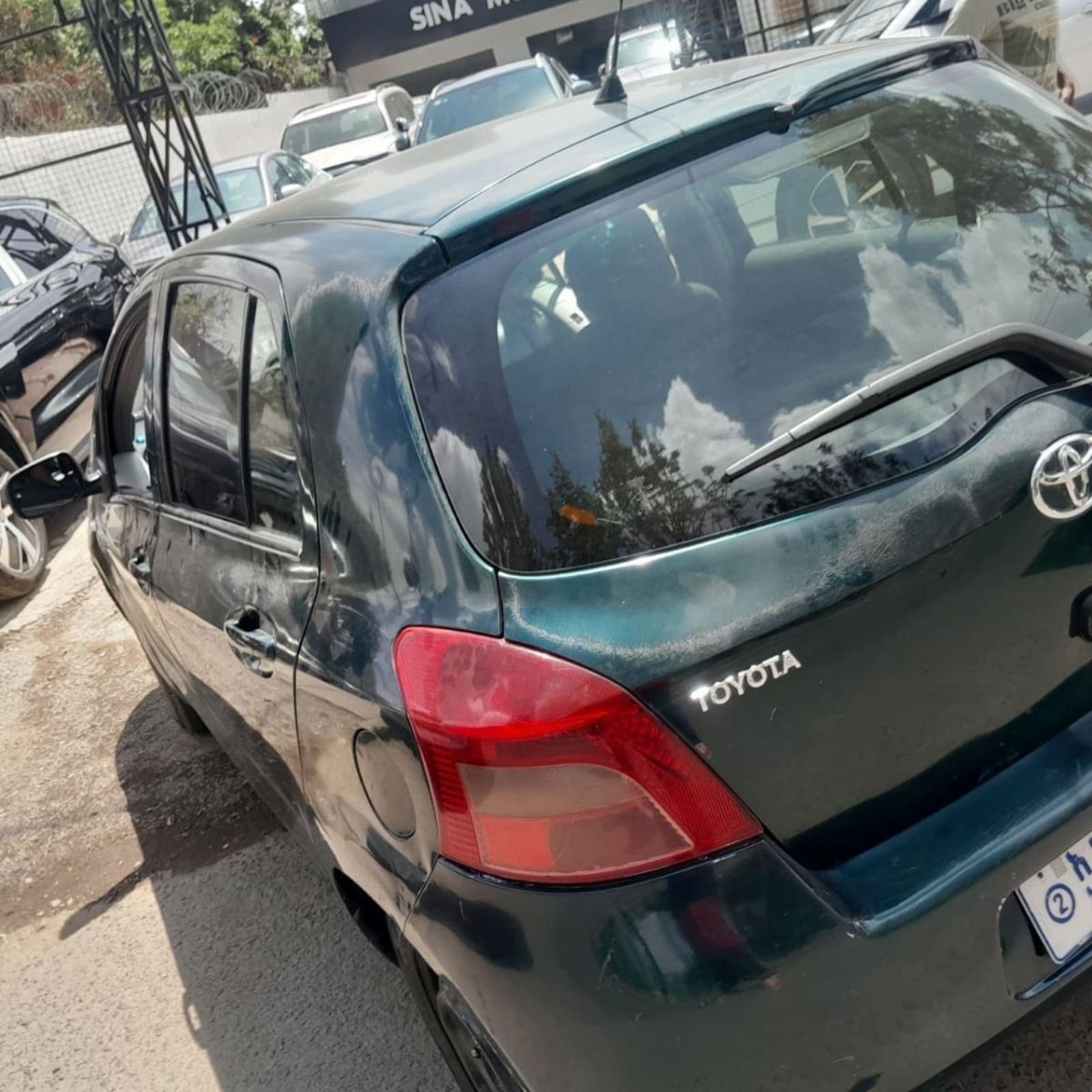 2007 Toyota Yaris compakt — photo 3