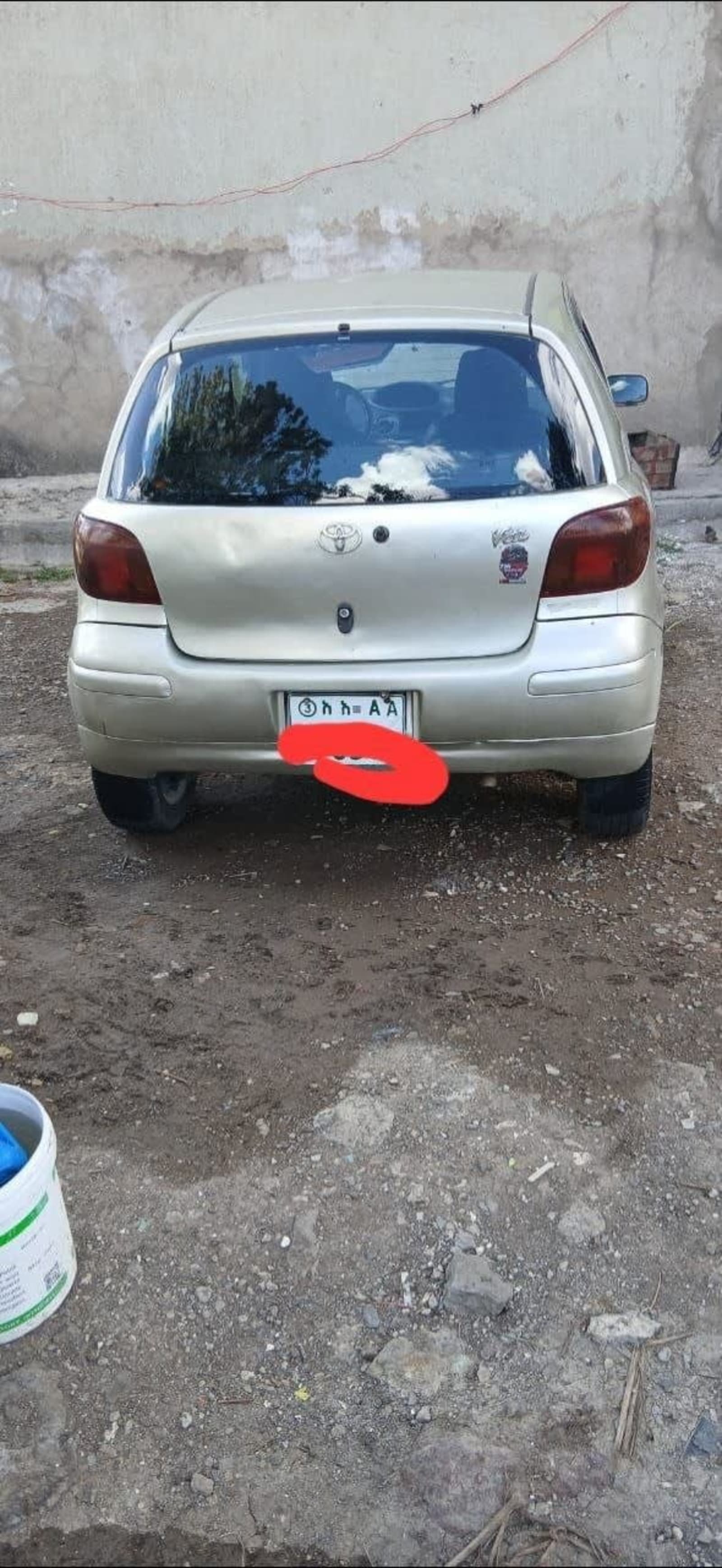 2002 Toyota Vitz — photo 4