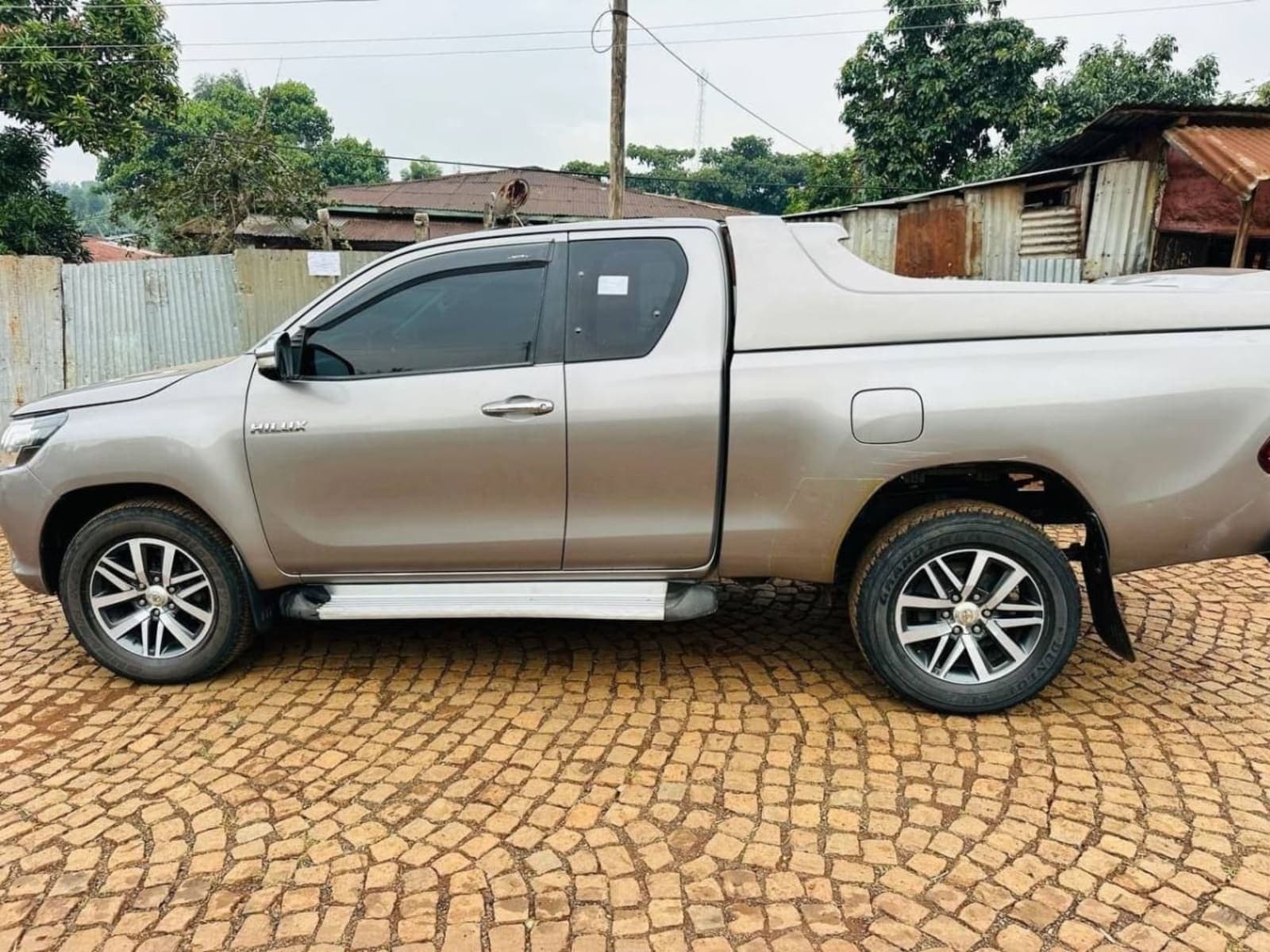 2017 Toyota Hilux Extra Cab — photo 4
