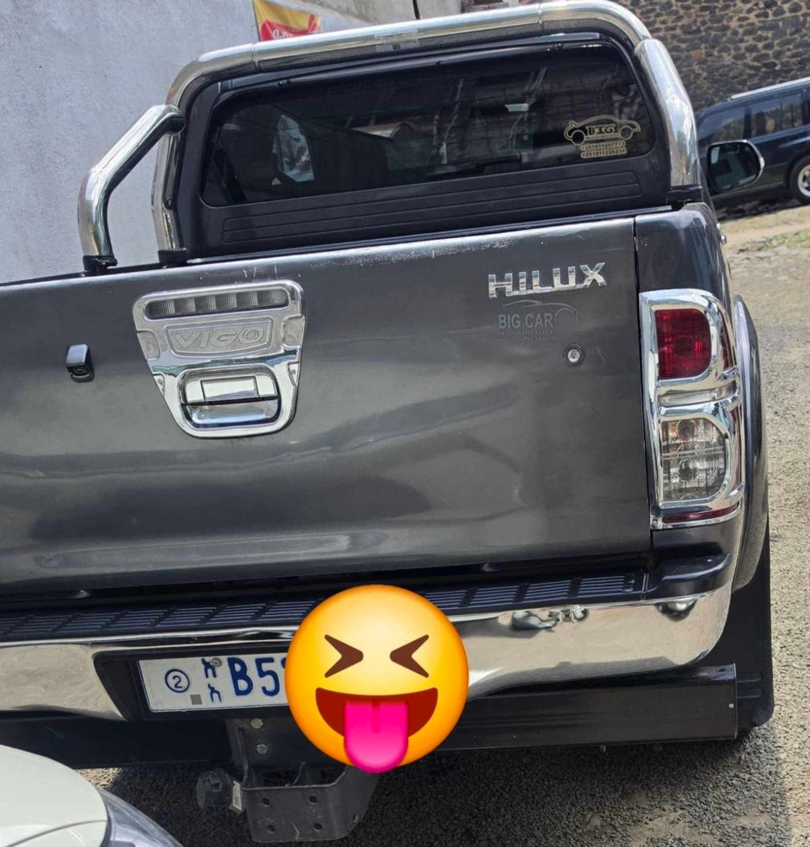 2015 TOYOTA HILUX king-cab — photo 4