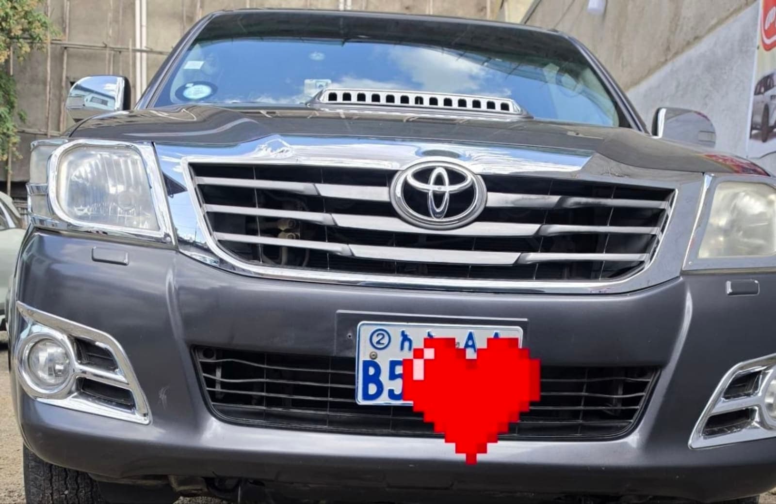 2015 TOYOTA HILUX king-cab — photo 6