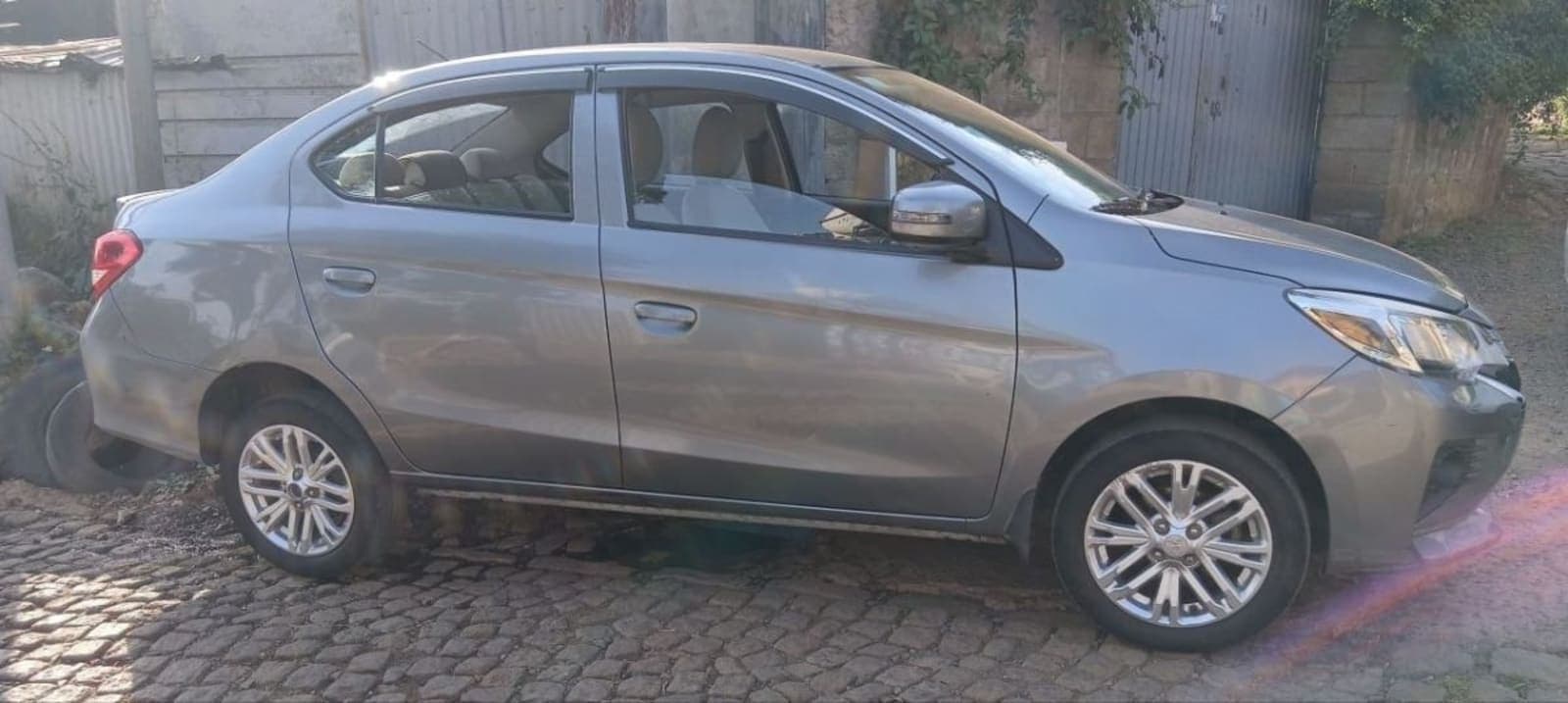 2021 Mitsubishi Attrage — photo 1