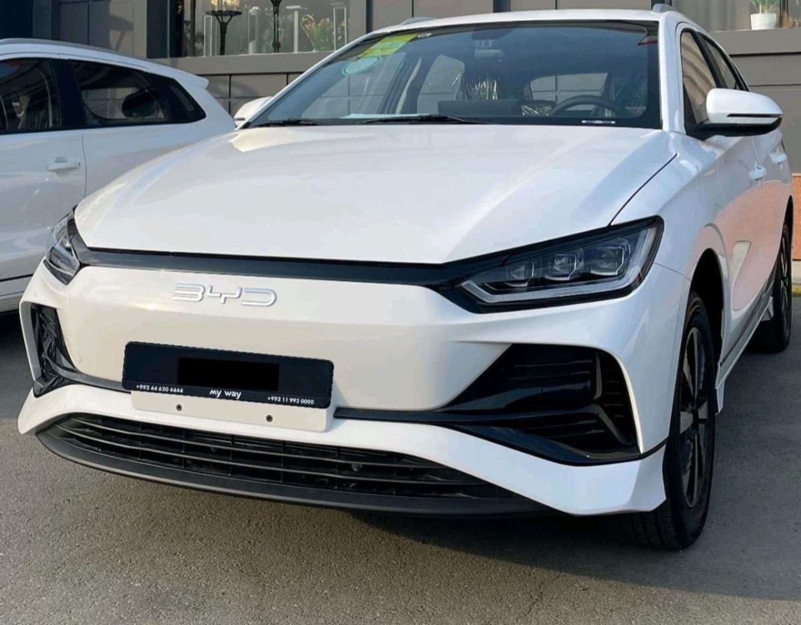 2025 BYD E2 — photo 5