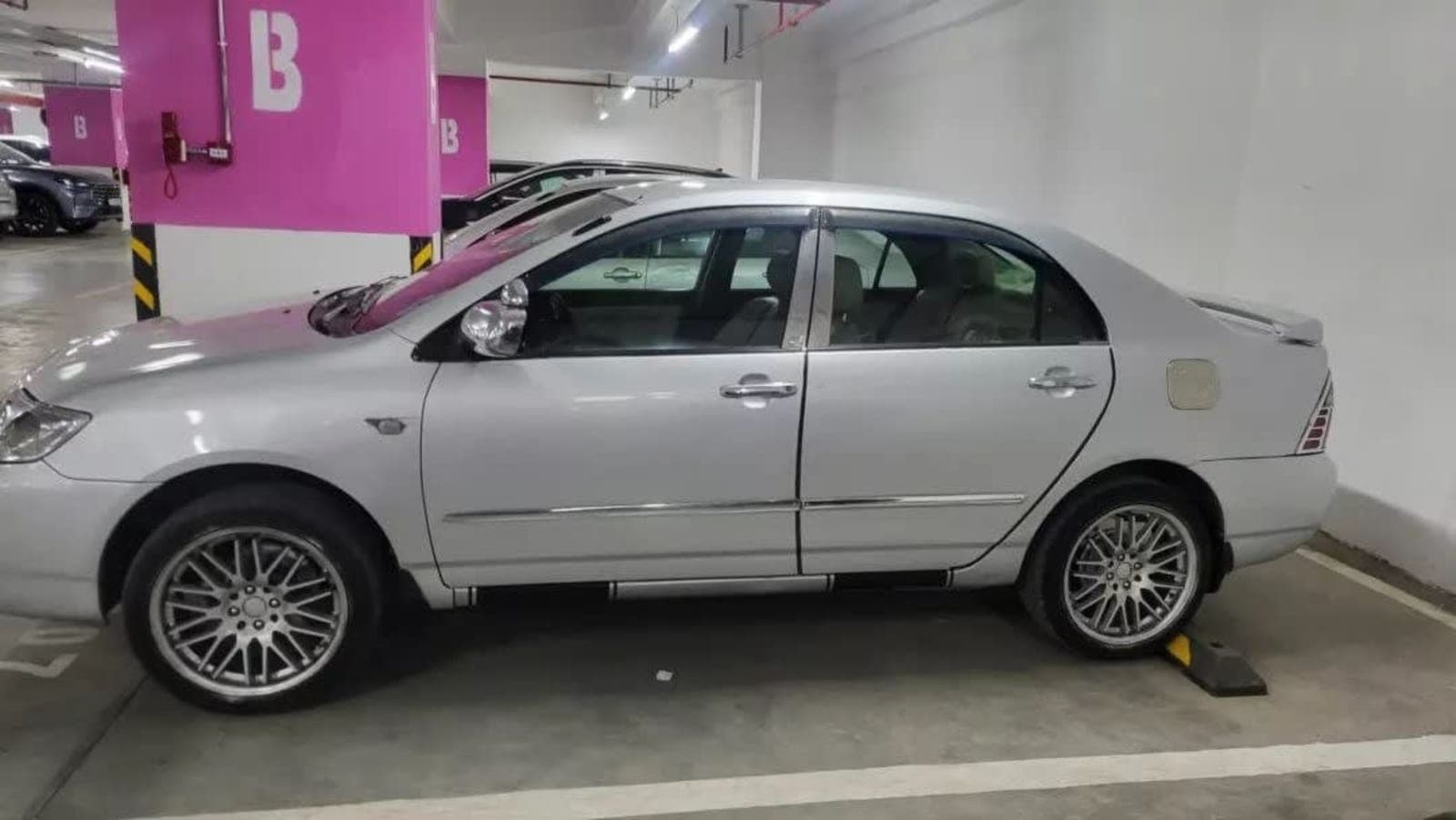 2005 Toyota Corola — photo 8