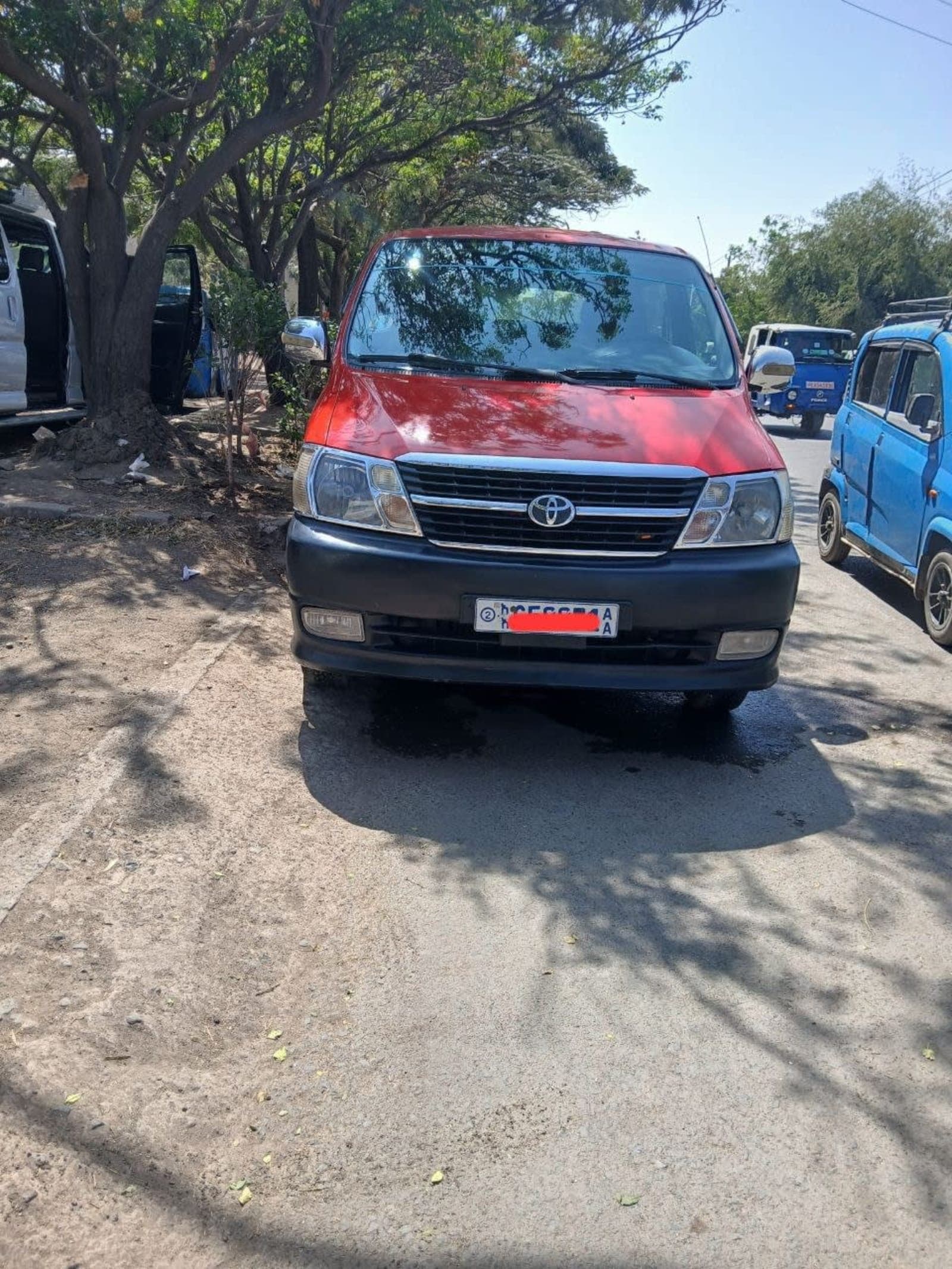 2011 Toyota Sharke — photo 8