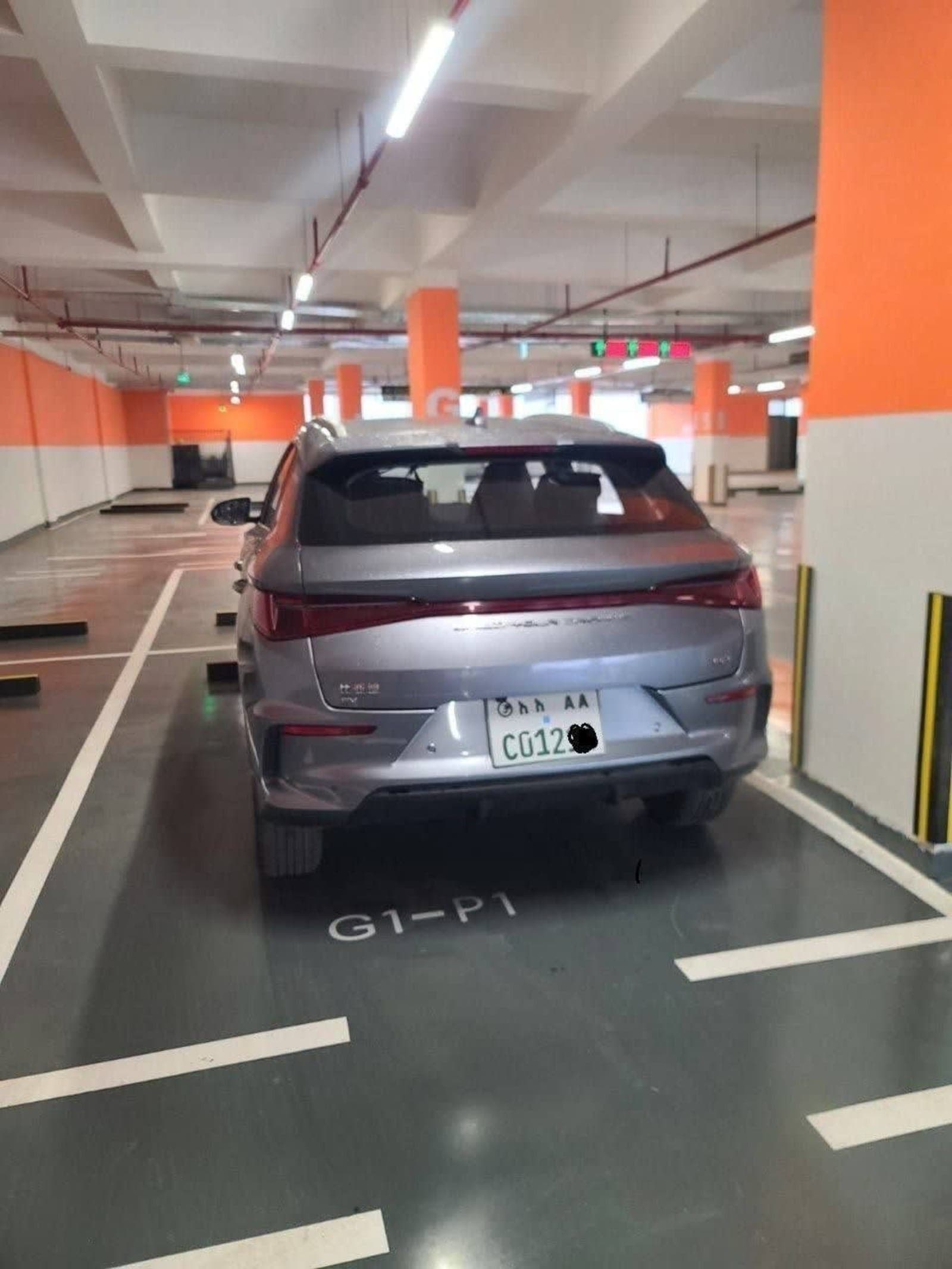 2025 BYD E2