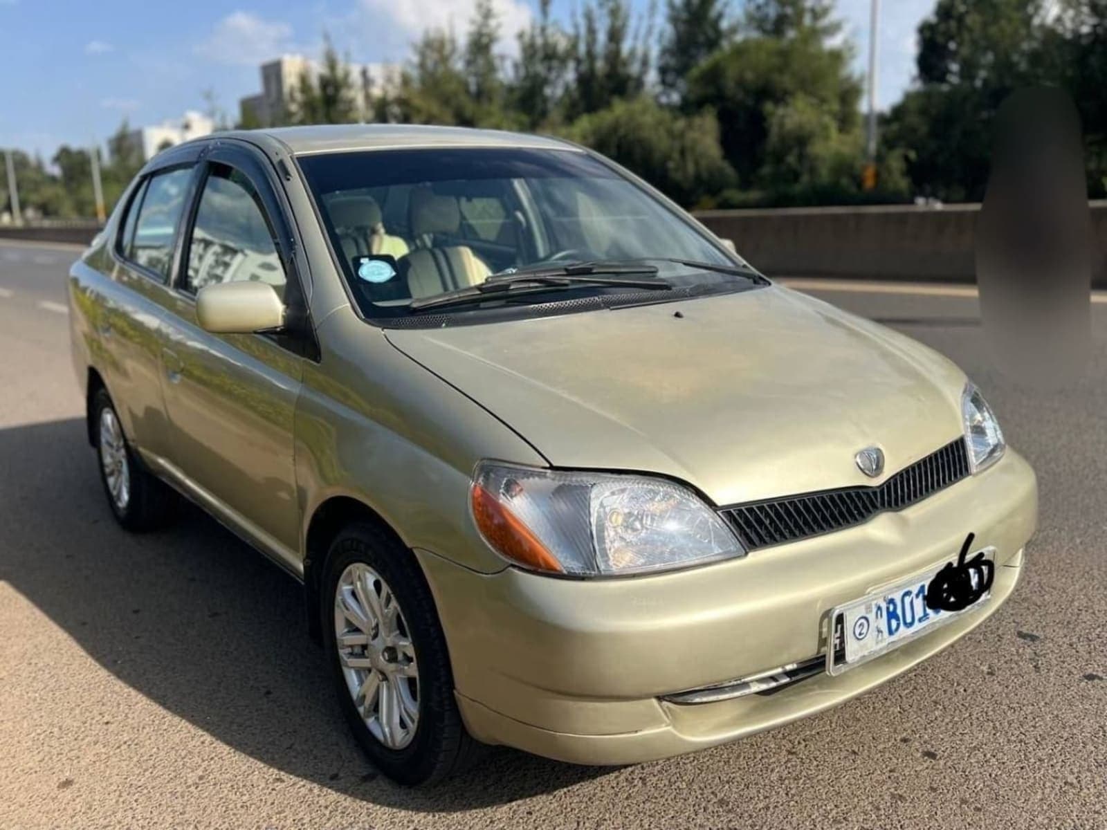 2001 Toyota Platz — photo 5