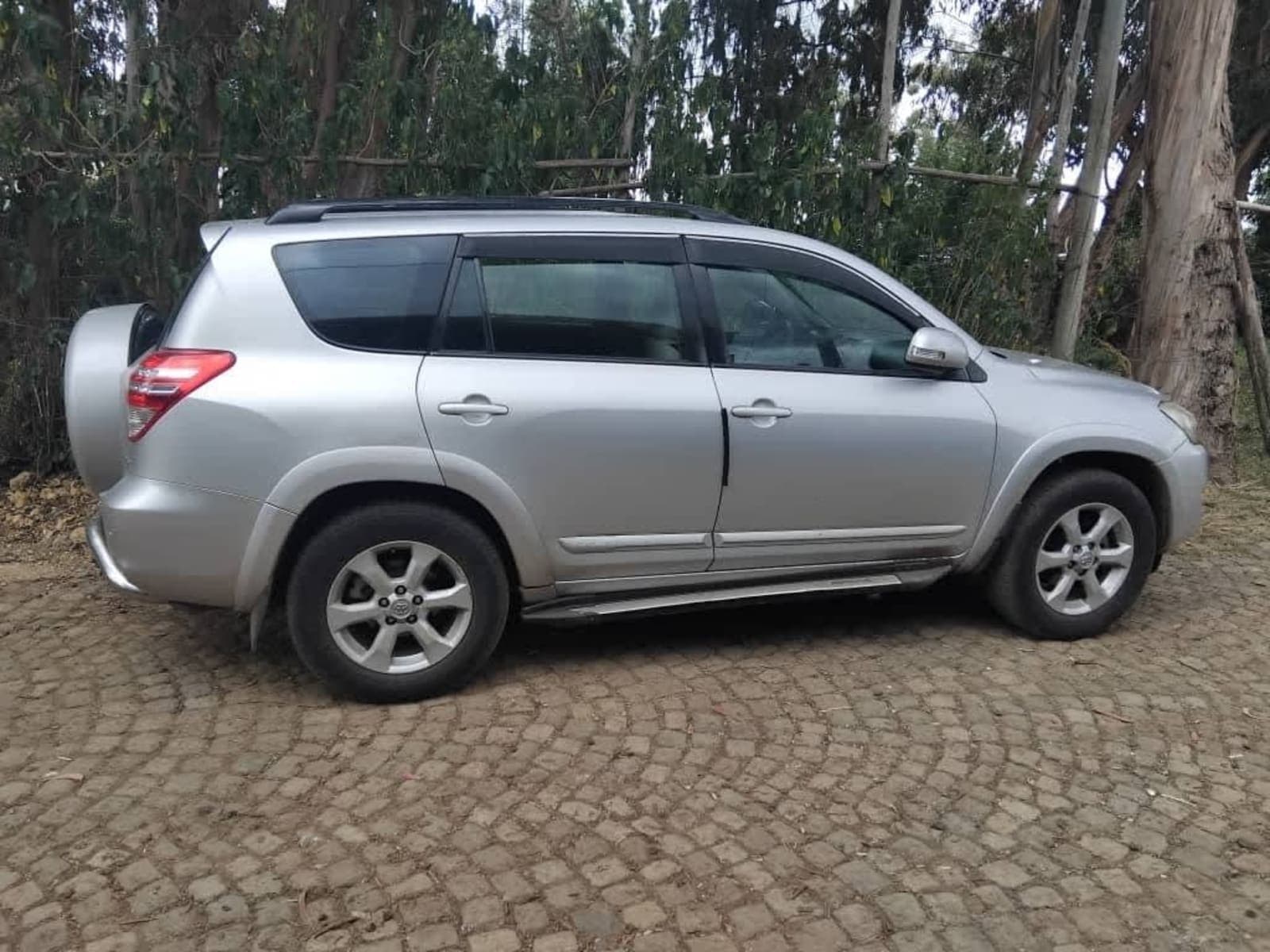 2012 Toyota Rava 4