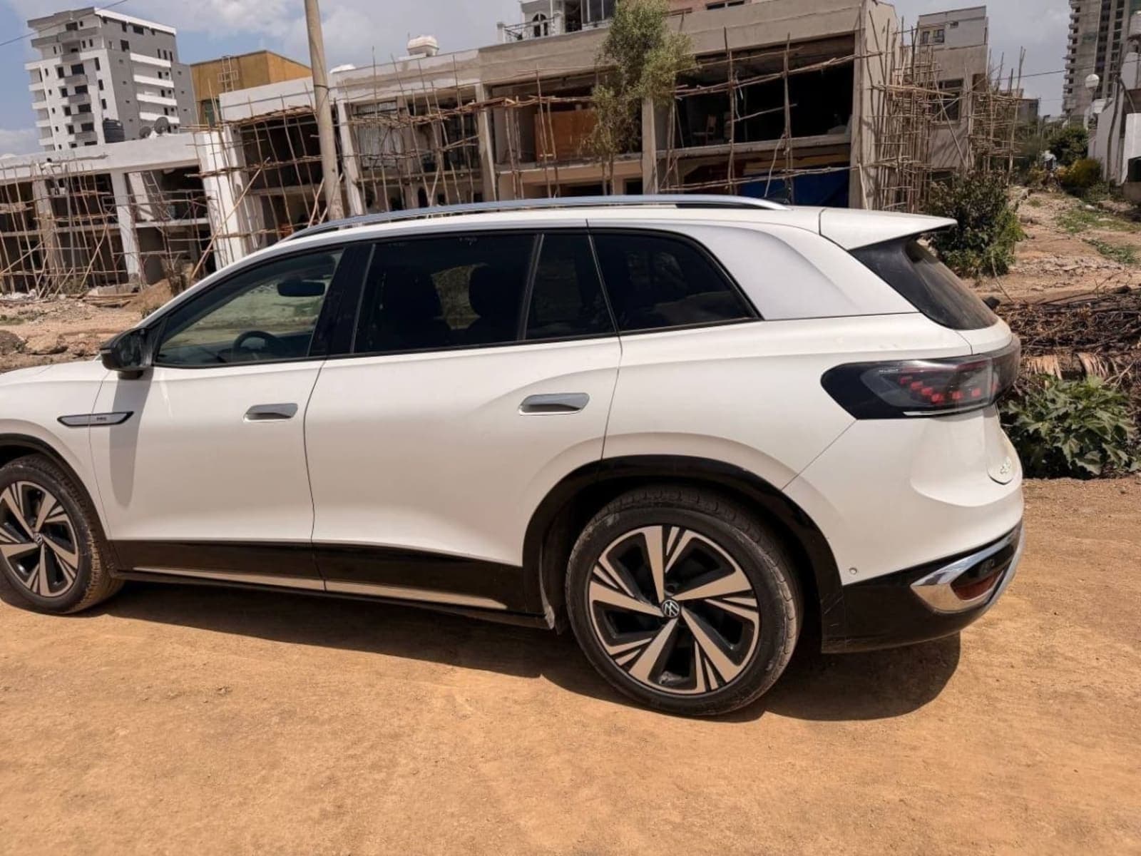 2024 Volkswagen ID.6 CROZZ PRO — photo 2