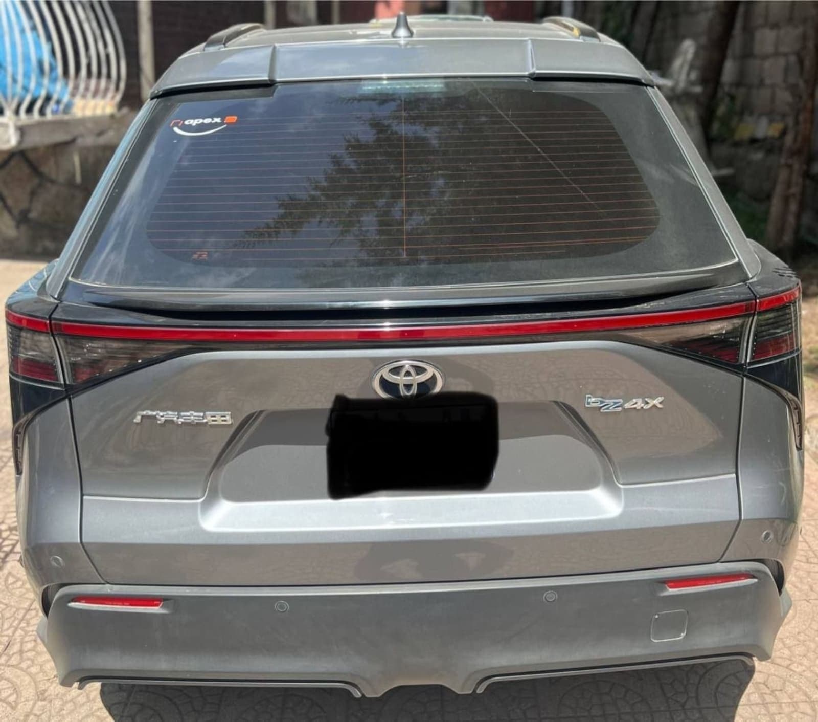 2024 Toyota Bz4x AWD Max Edition — photo 2