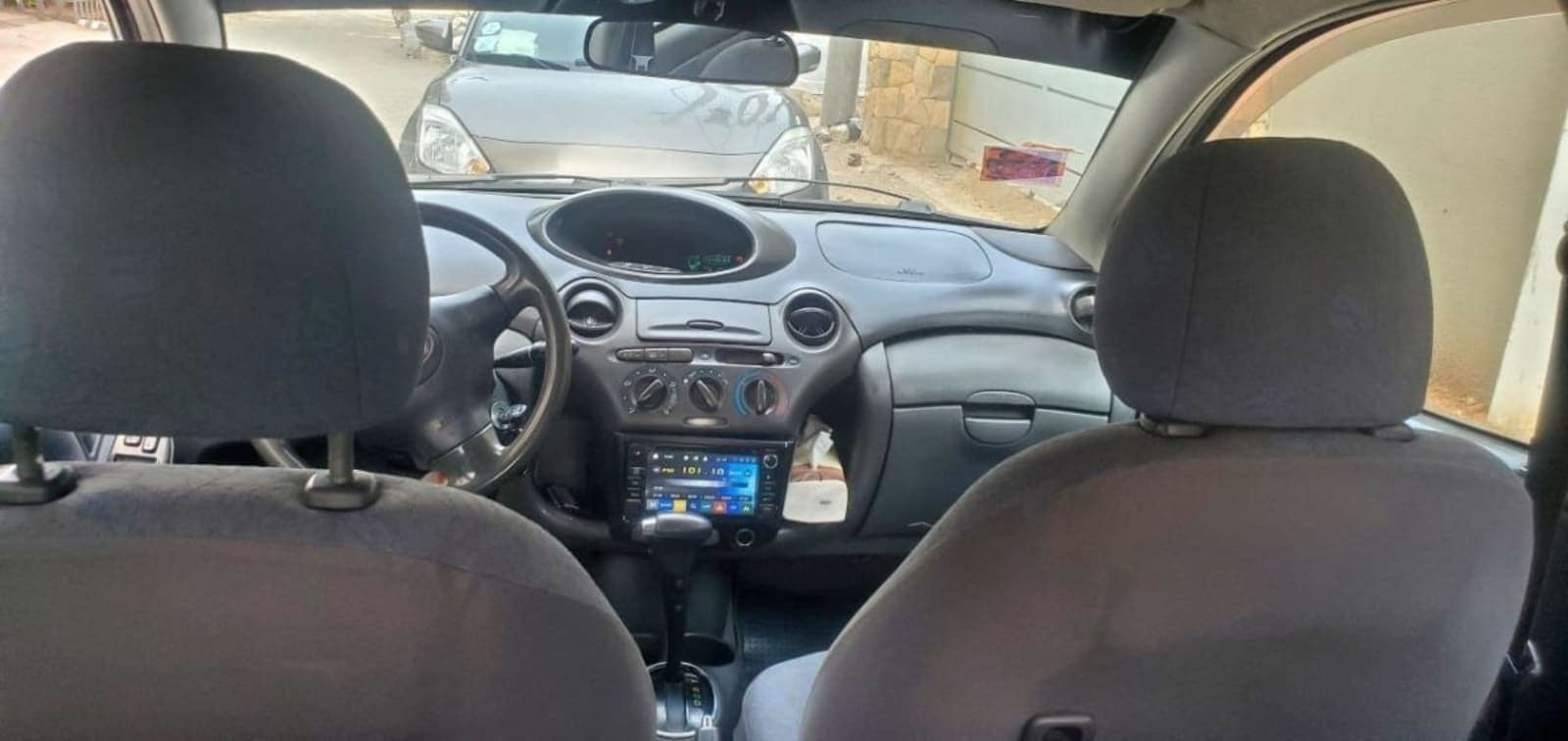 2002 Toyota Vitz