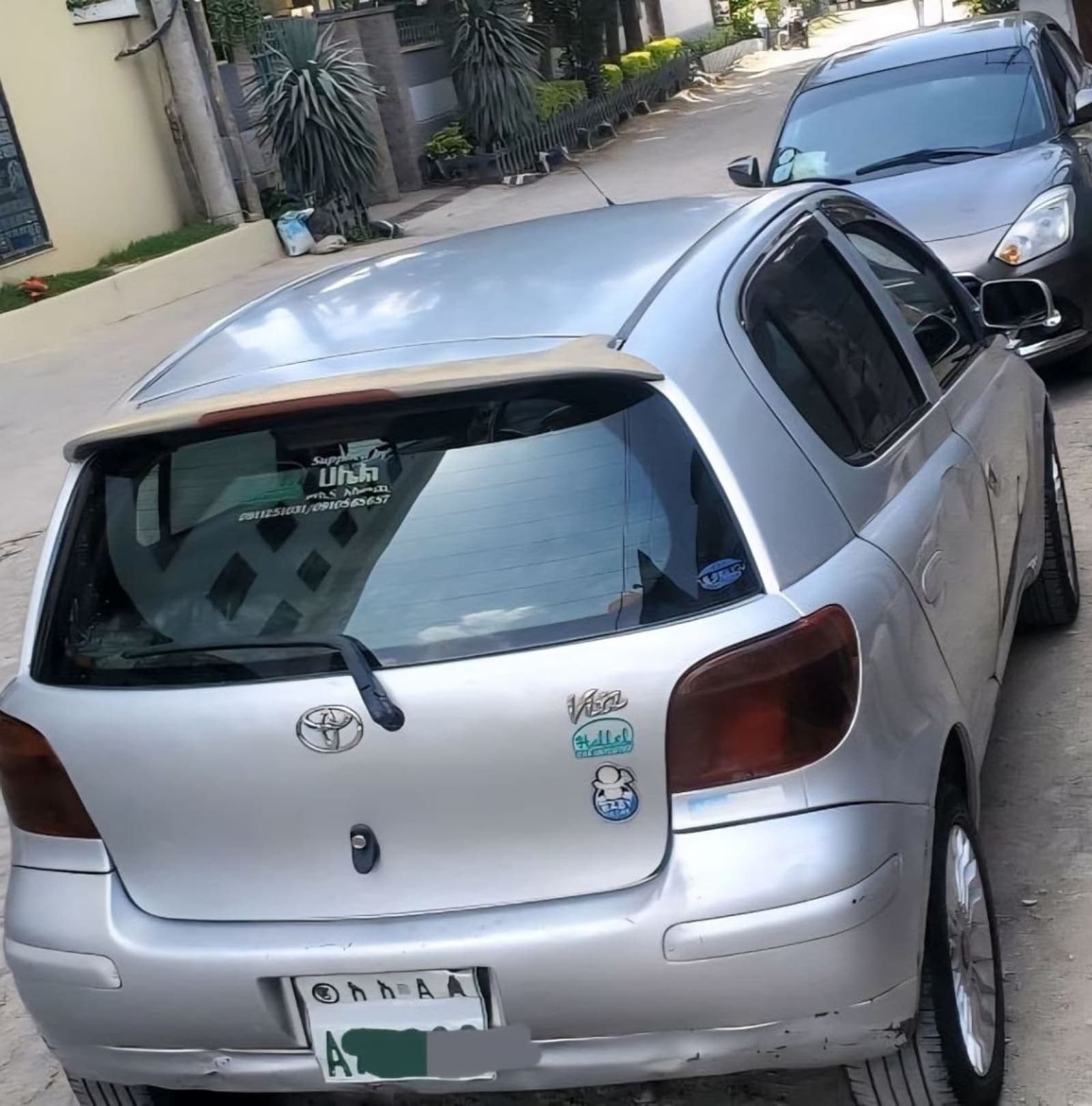 2002 Toyota Vitz — photo 5