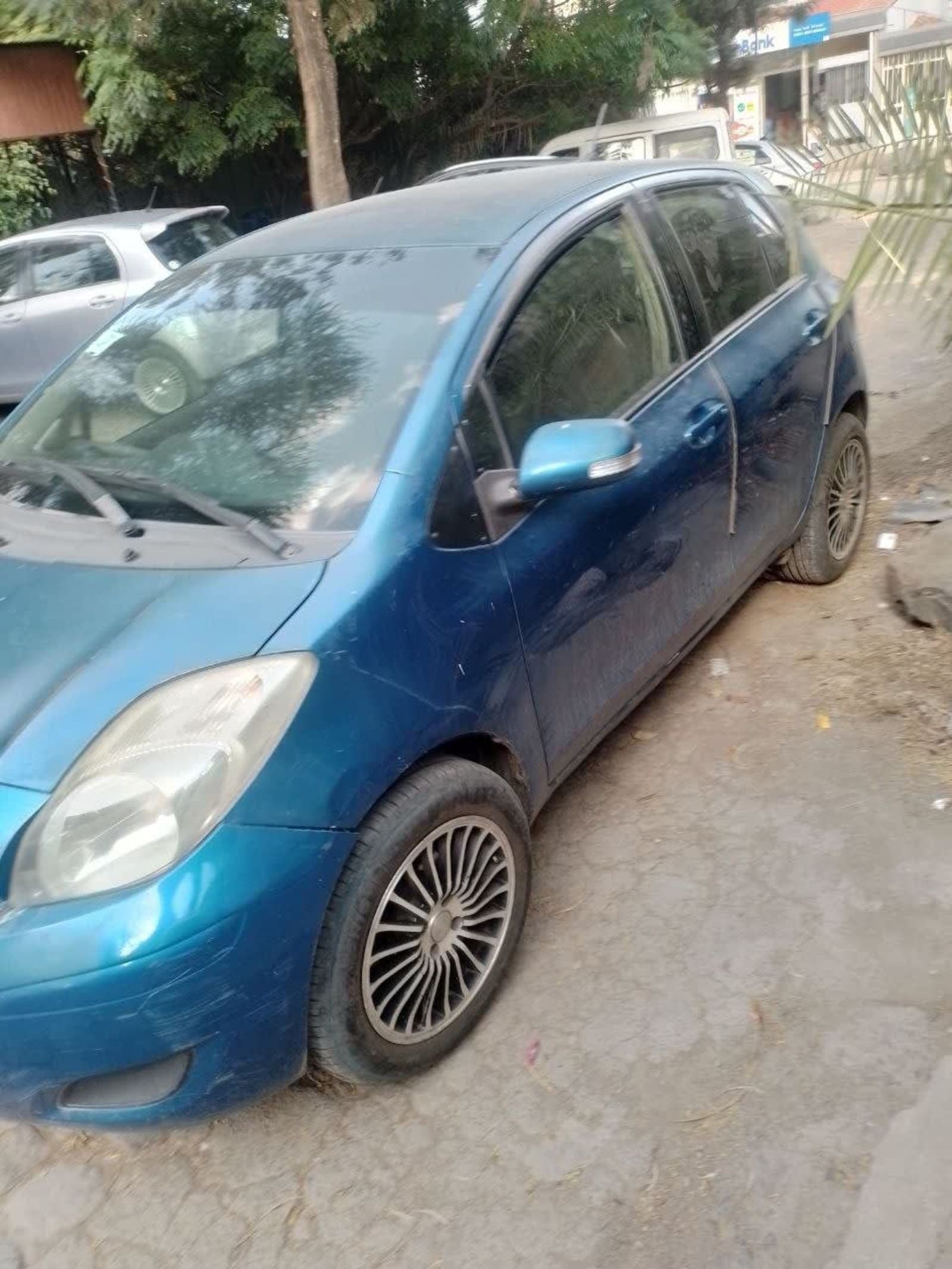 2008 Toyota Compact Yaris — photo 4
