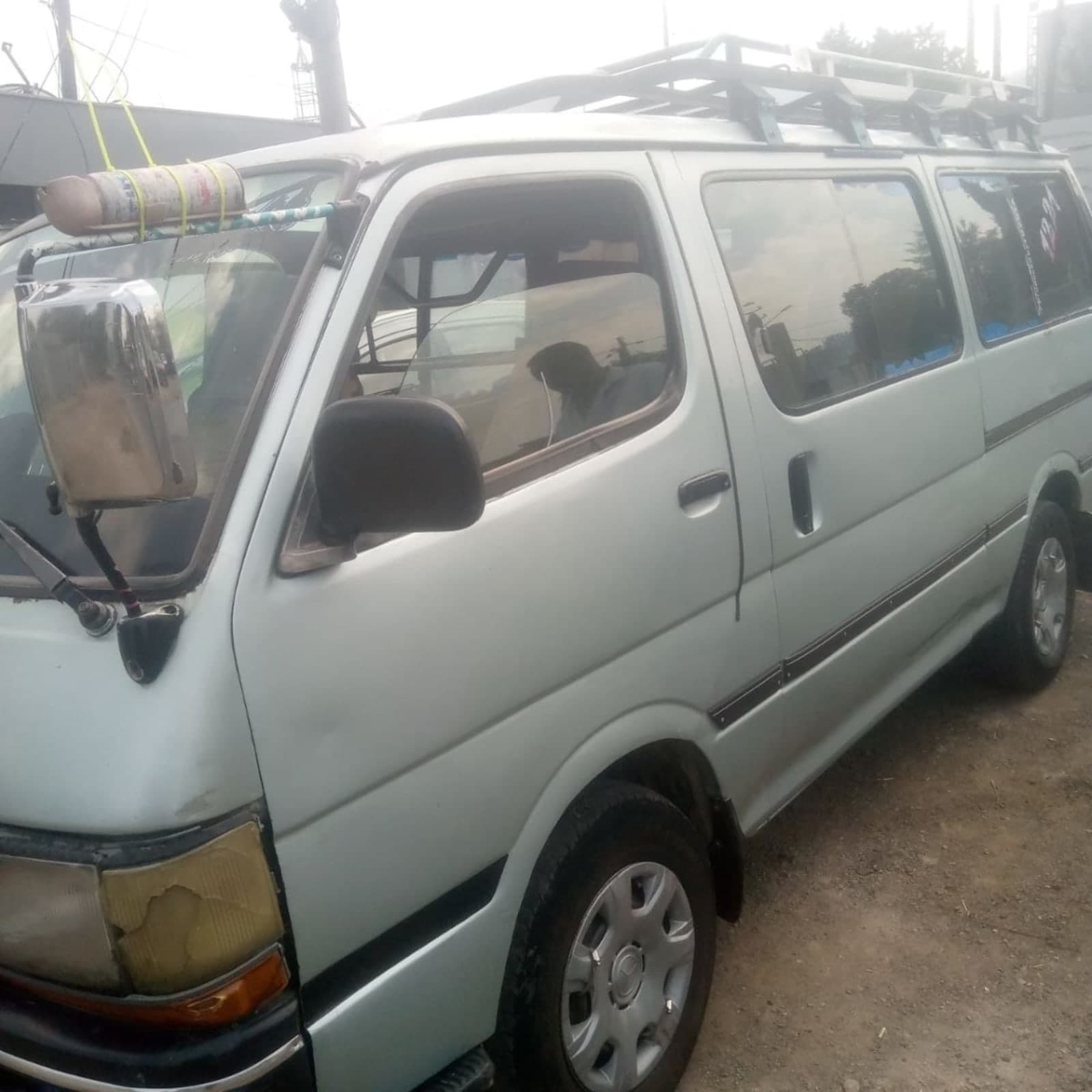 2004 Toyota Minibus