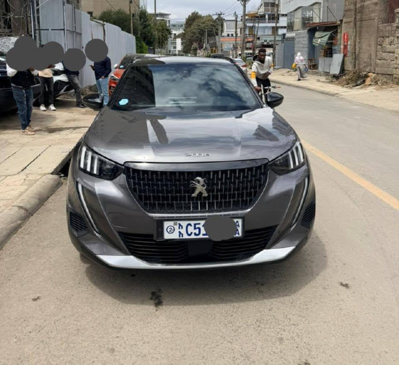2023 Peugeot 2008 — photo 2