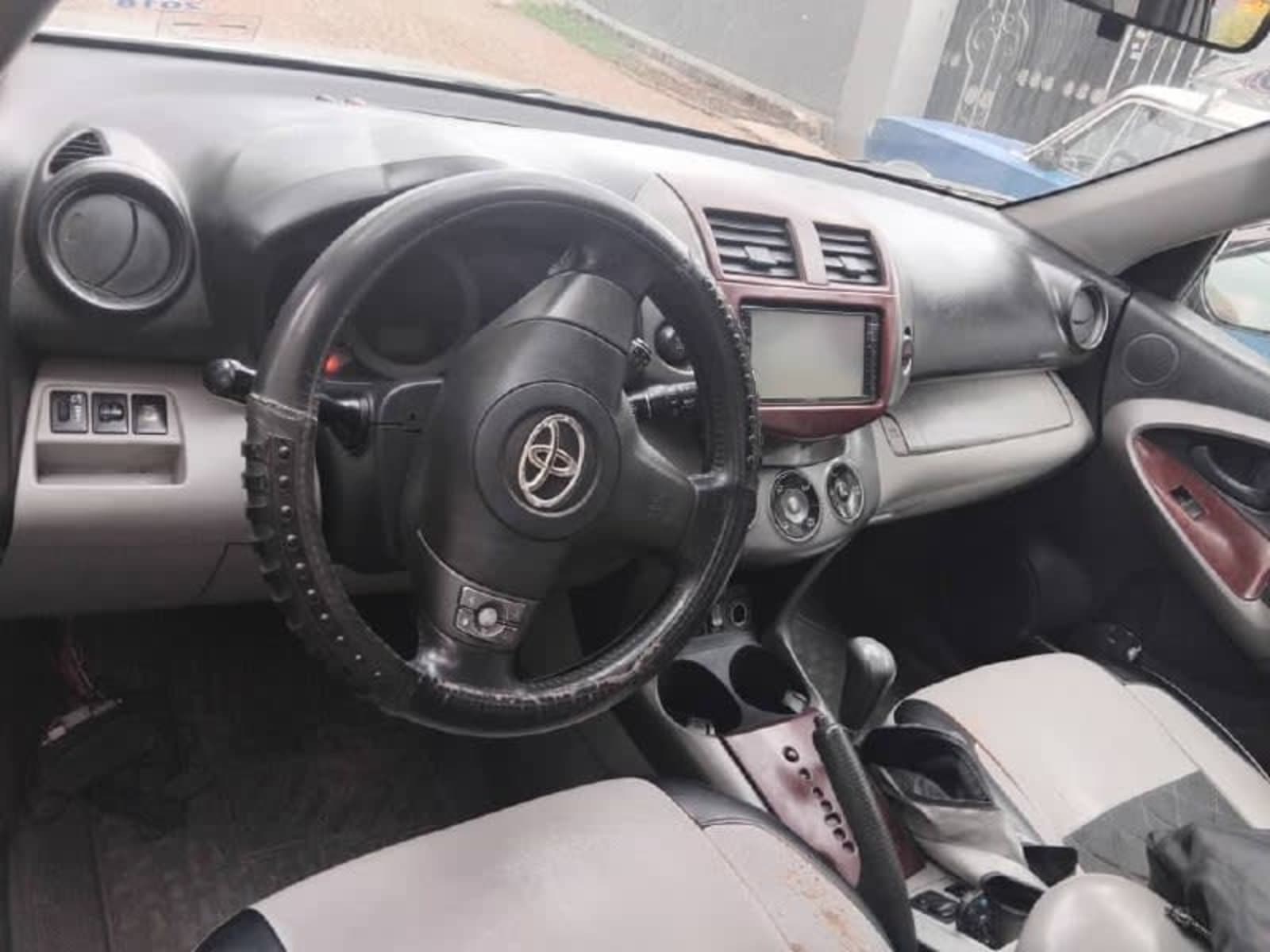 2012 Toyota Rav4 — photo 3