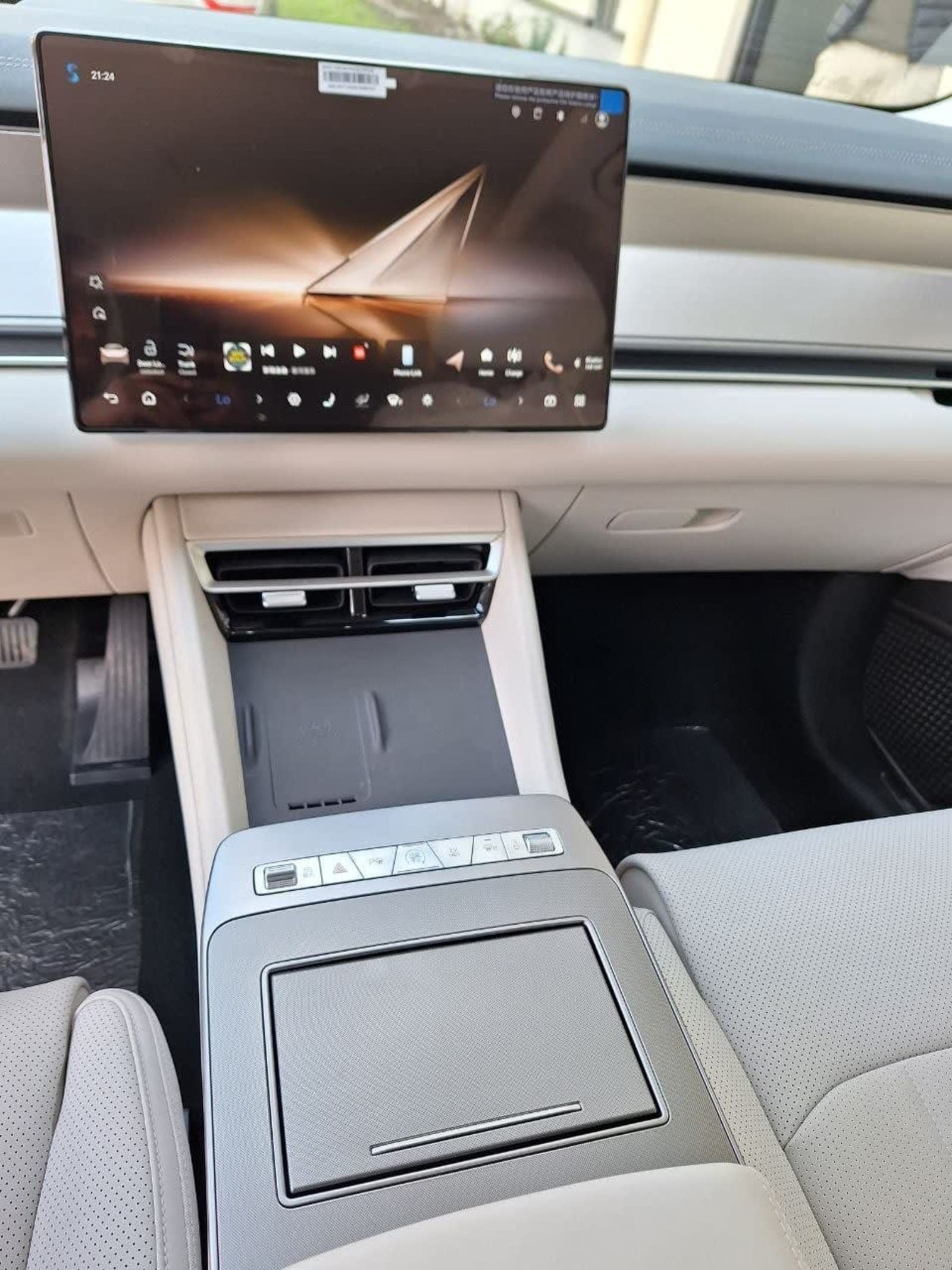 2025 BYD Tang L DM-p AWD Flagship Edition — photo 4