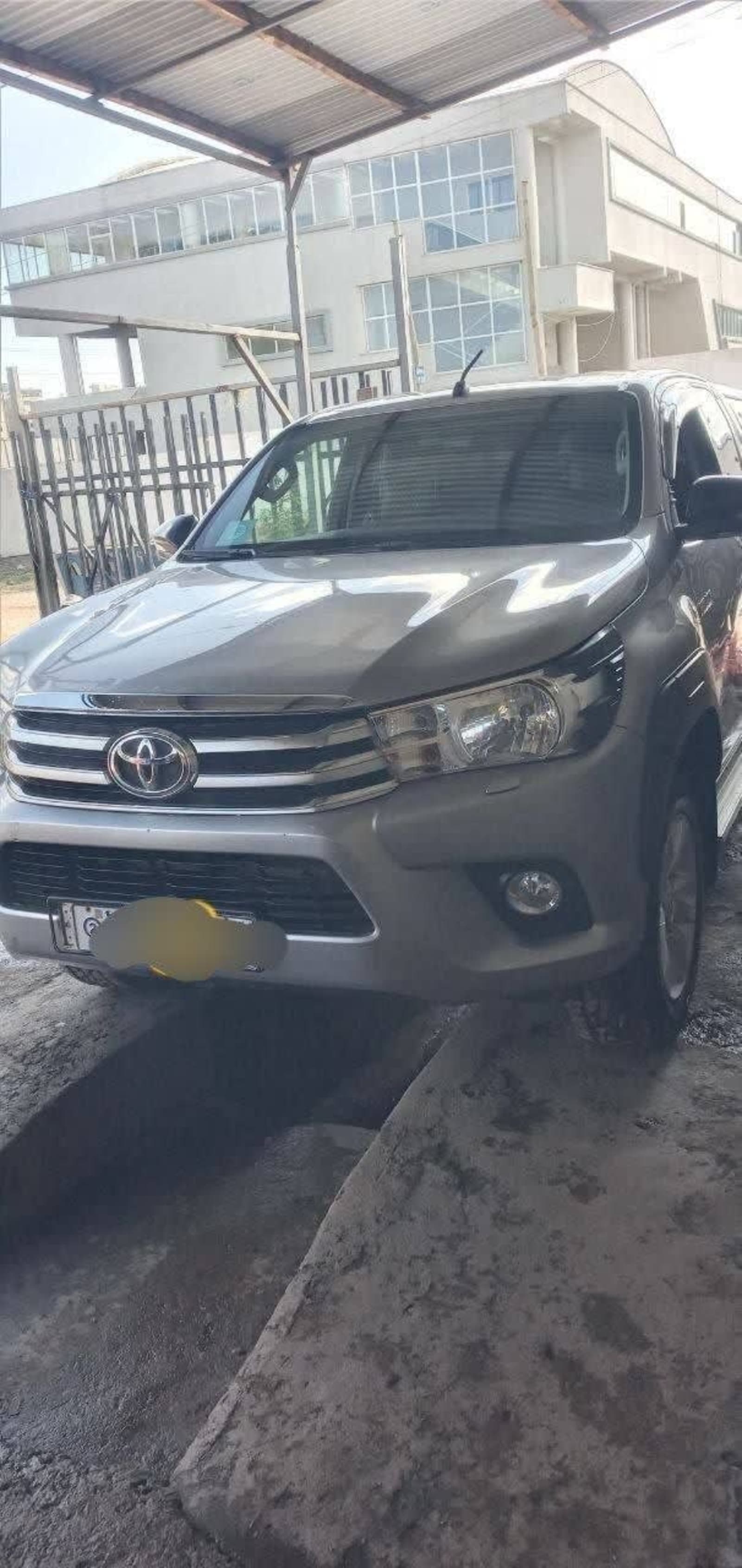 2017 Toyota Hilux Revo — photo 4