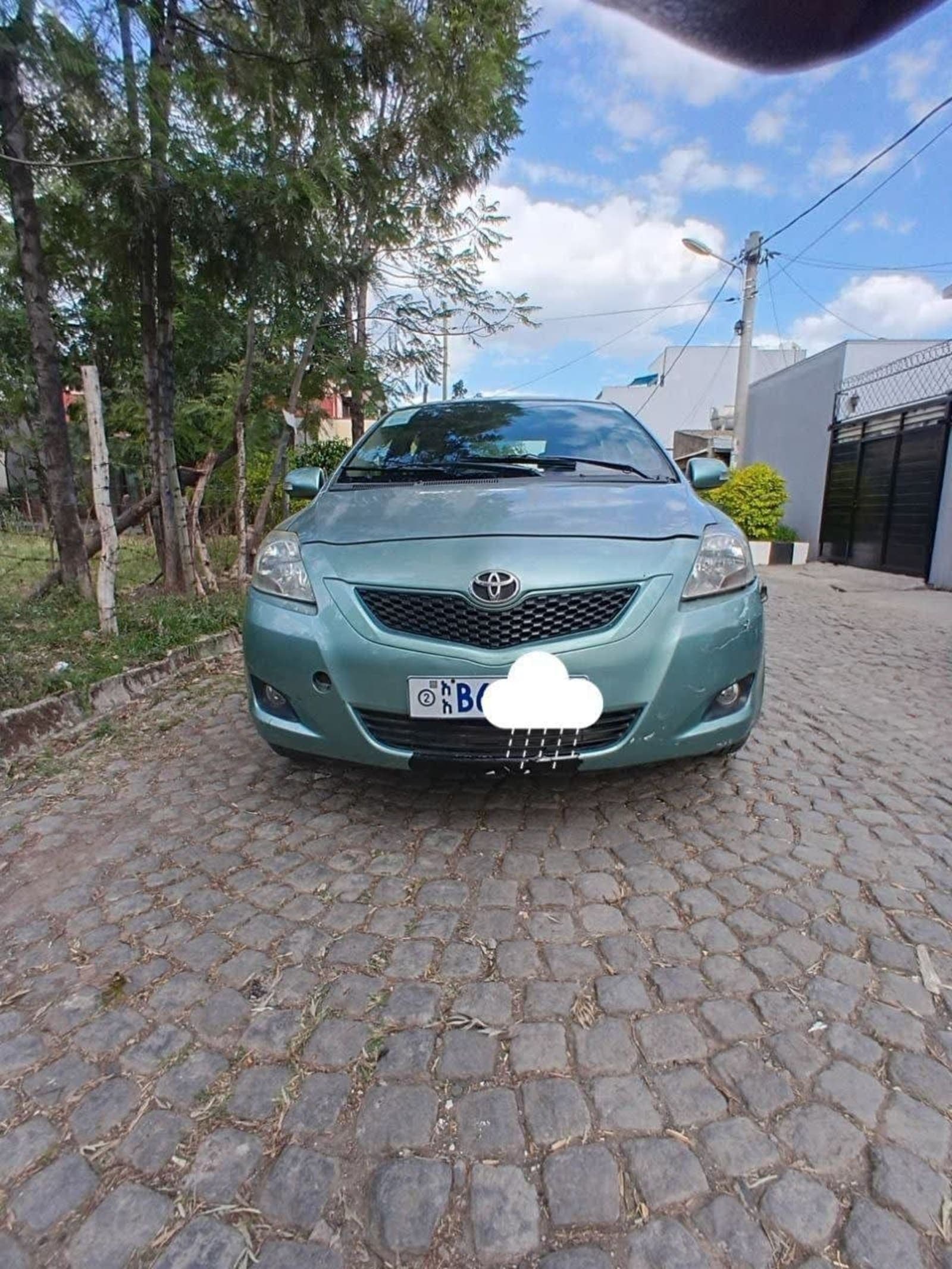 2010 Toyota Yaris Belta — photo 6