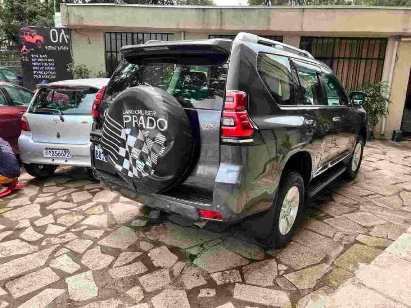 2020 Toyota Landcruiser Prado — photo 2