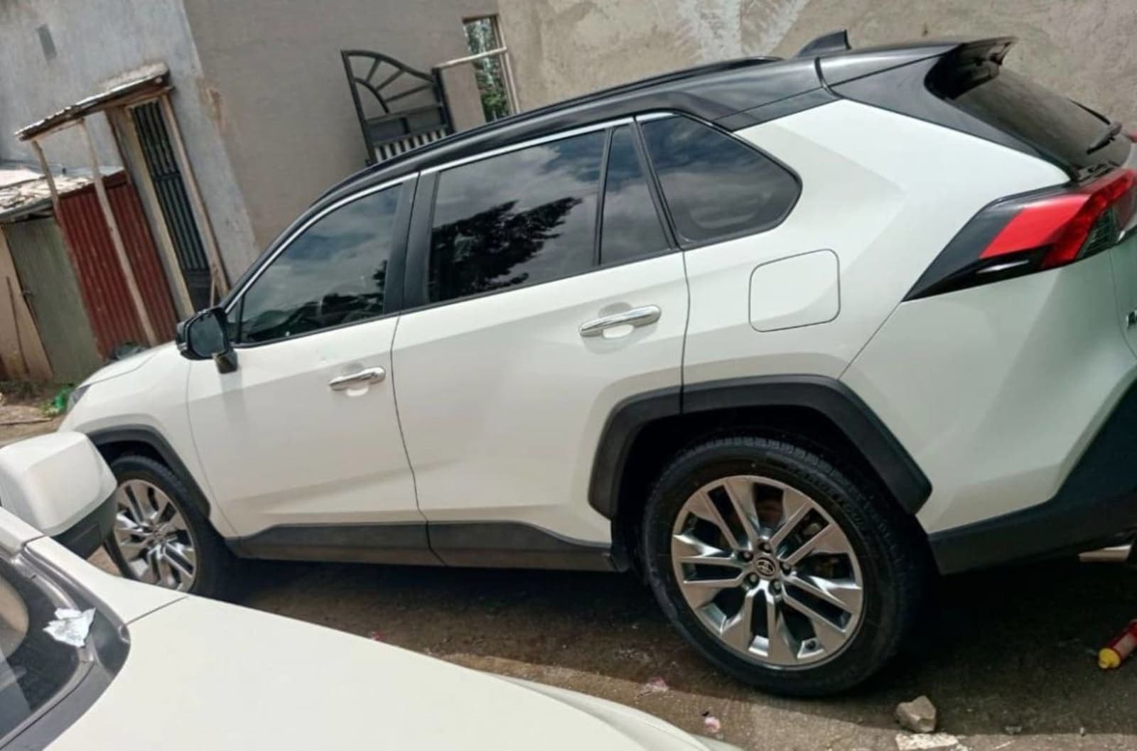 2021 Toyota Rav4 — photo 1