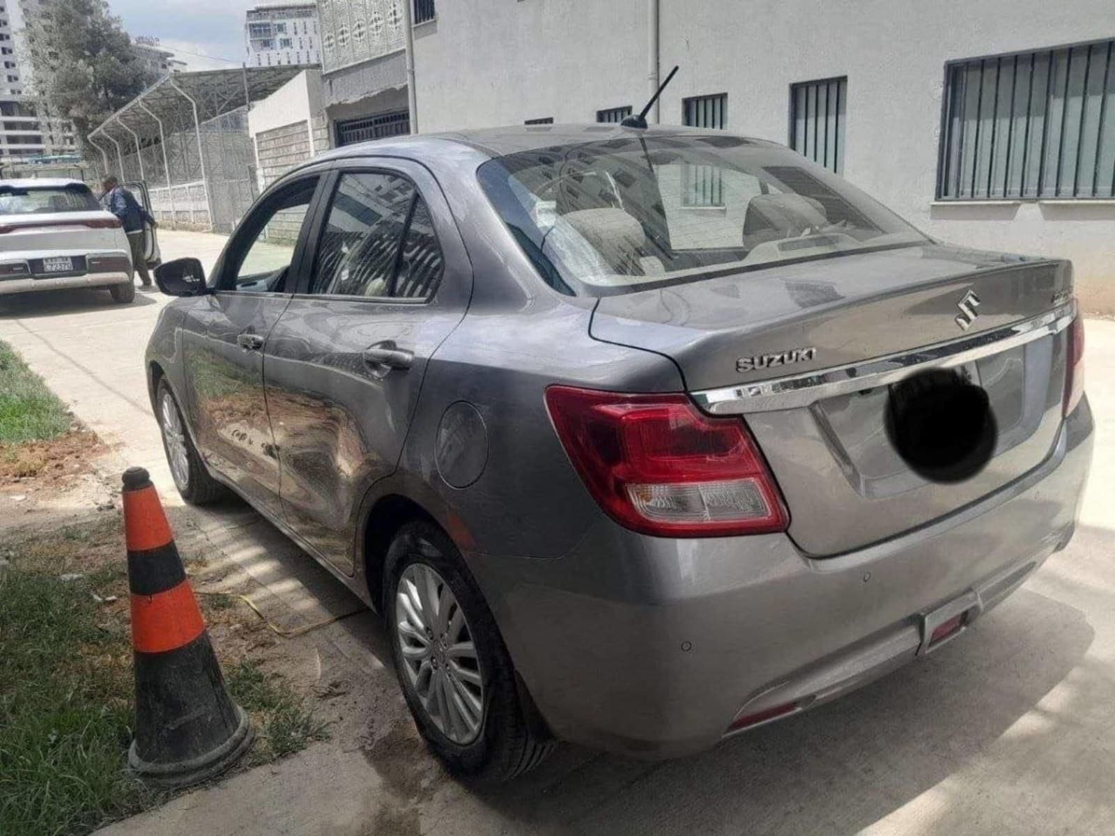 2022 Suzuki Dzire — photo 1
