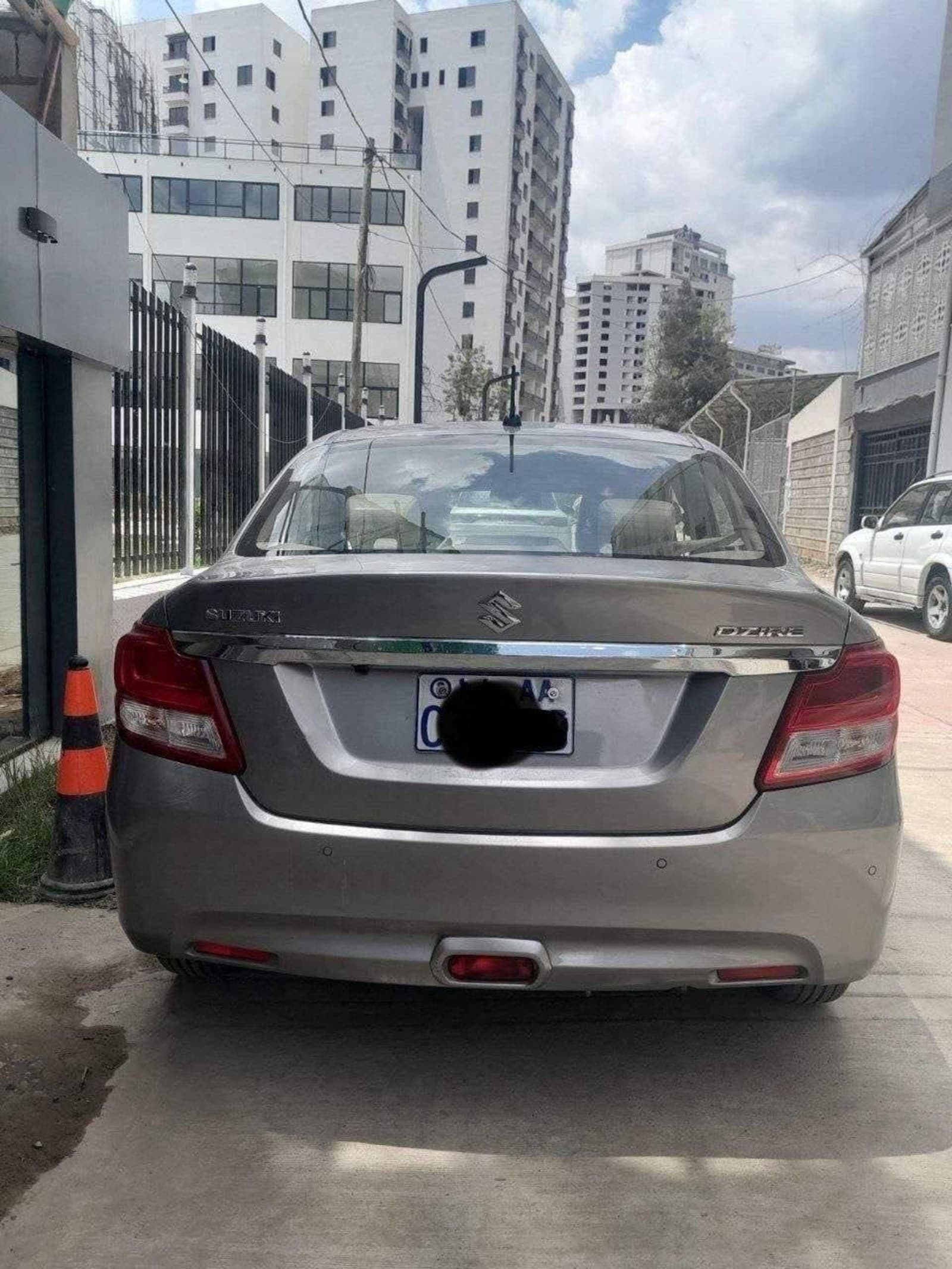 2022 Suzuki Dzire — photo 2