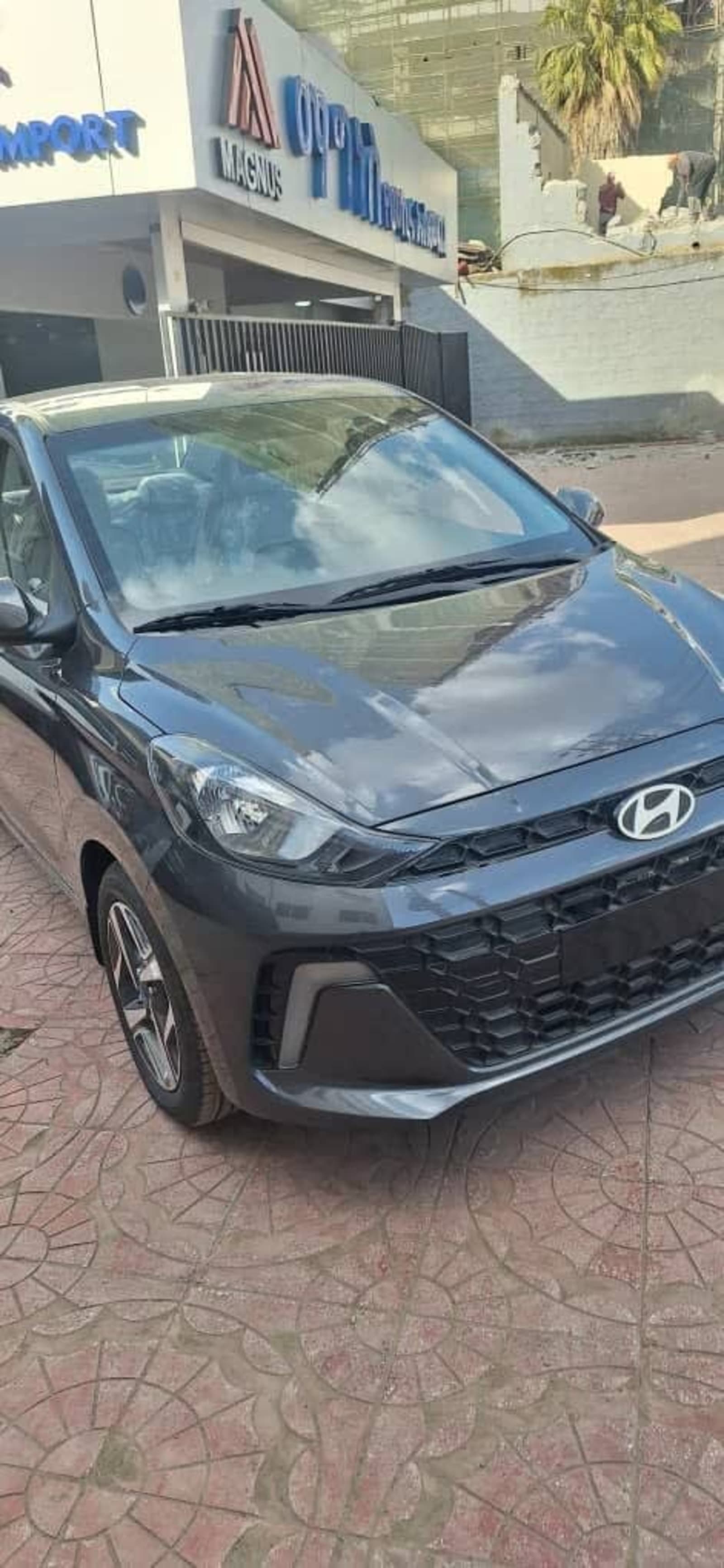 2023 Hyundai Grand i10 — photo 1