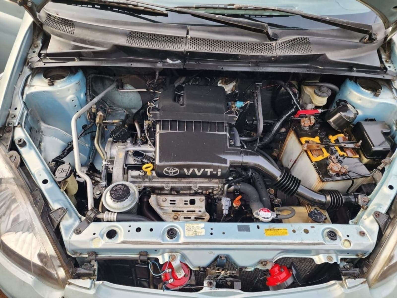 2004 Toyota Vitz — photo 6