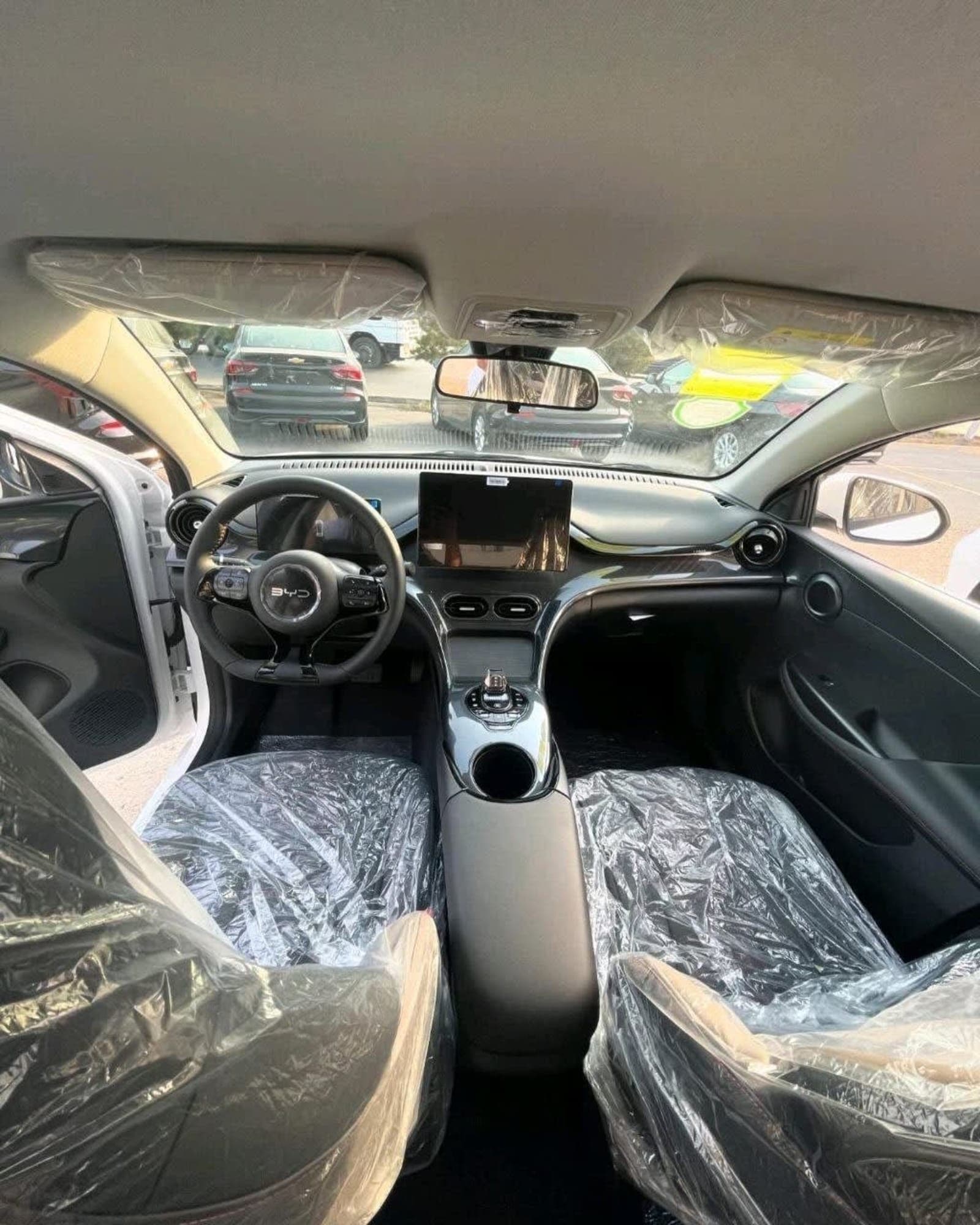 2025 BYD e2 — photo 4
