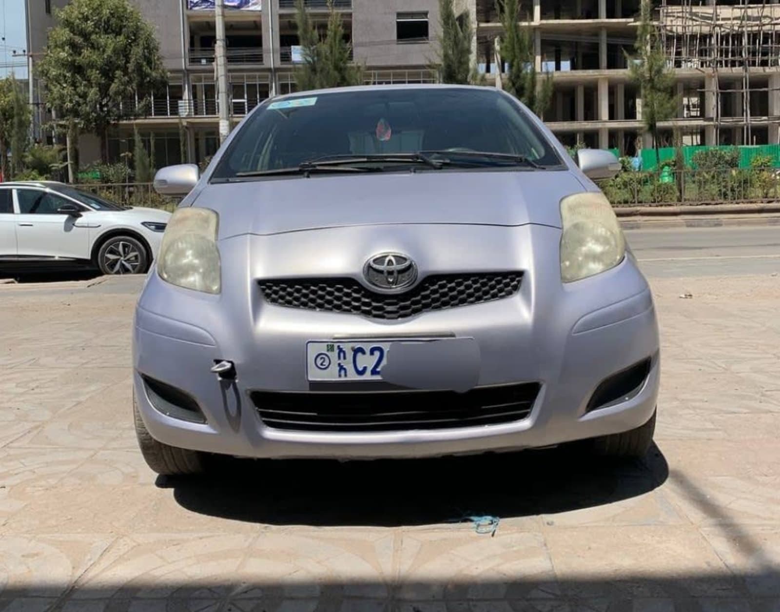 2008 Toyota Yaris compact — photo 1