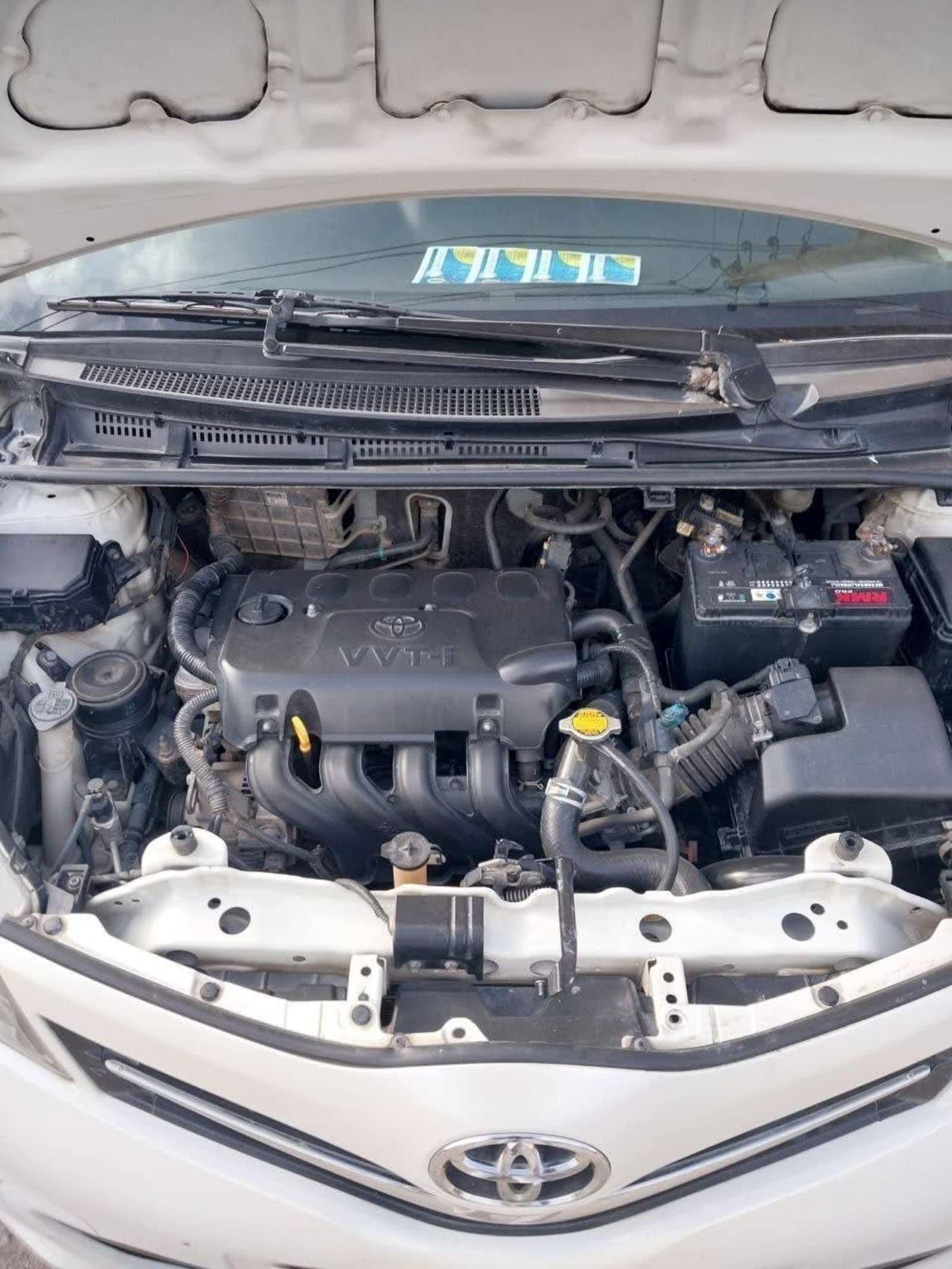2014 TOYOTA YARIS — photo 3