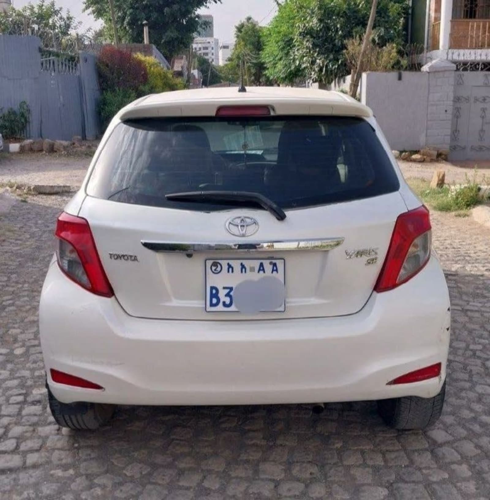 2014 TOYOTA YARIS — photo 8