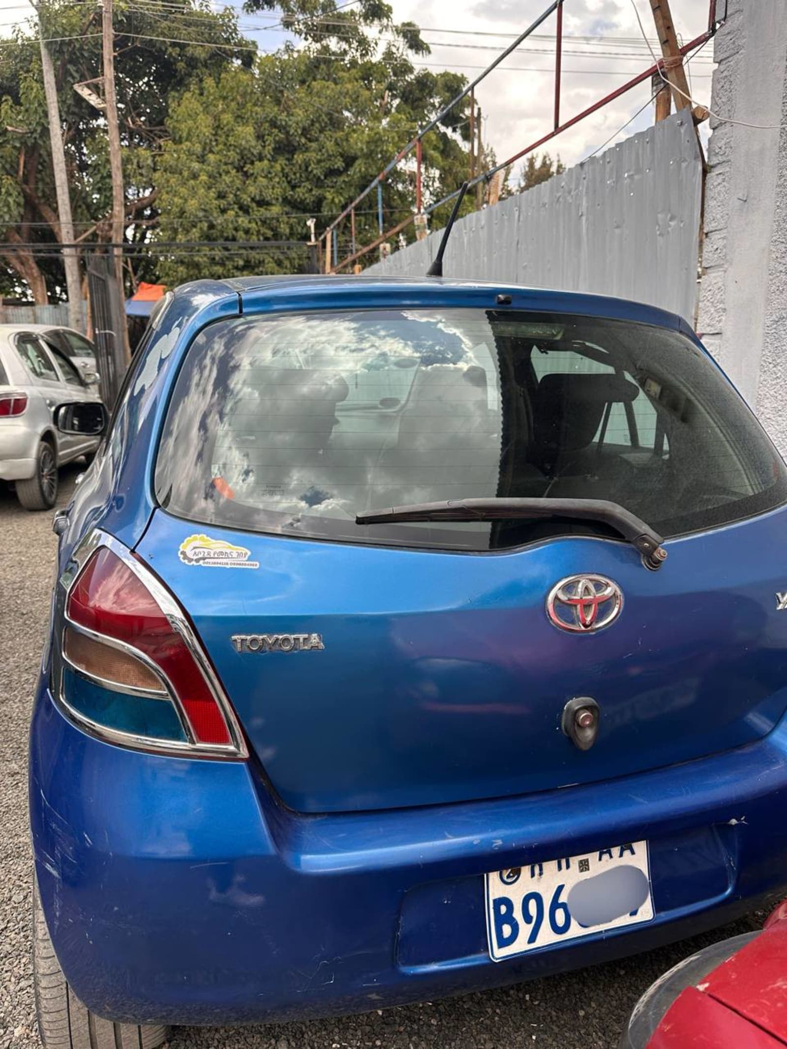 2008 Toyota Yaris Compact — photo 4