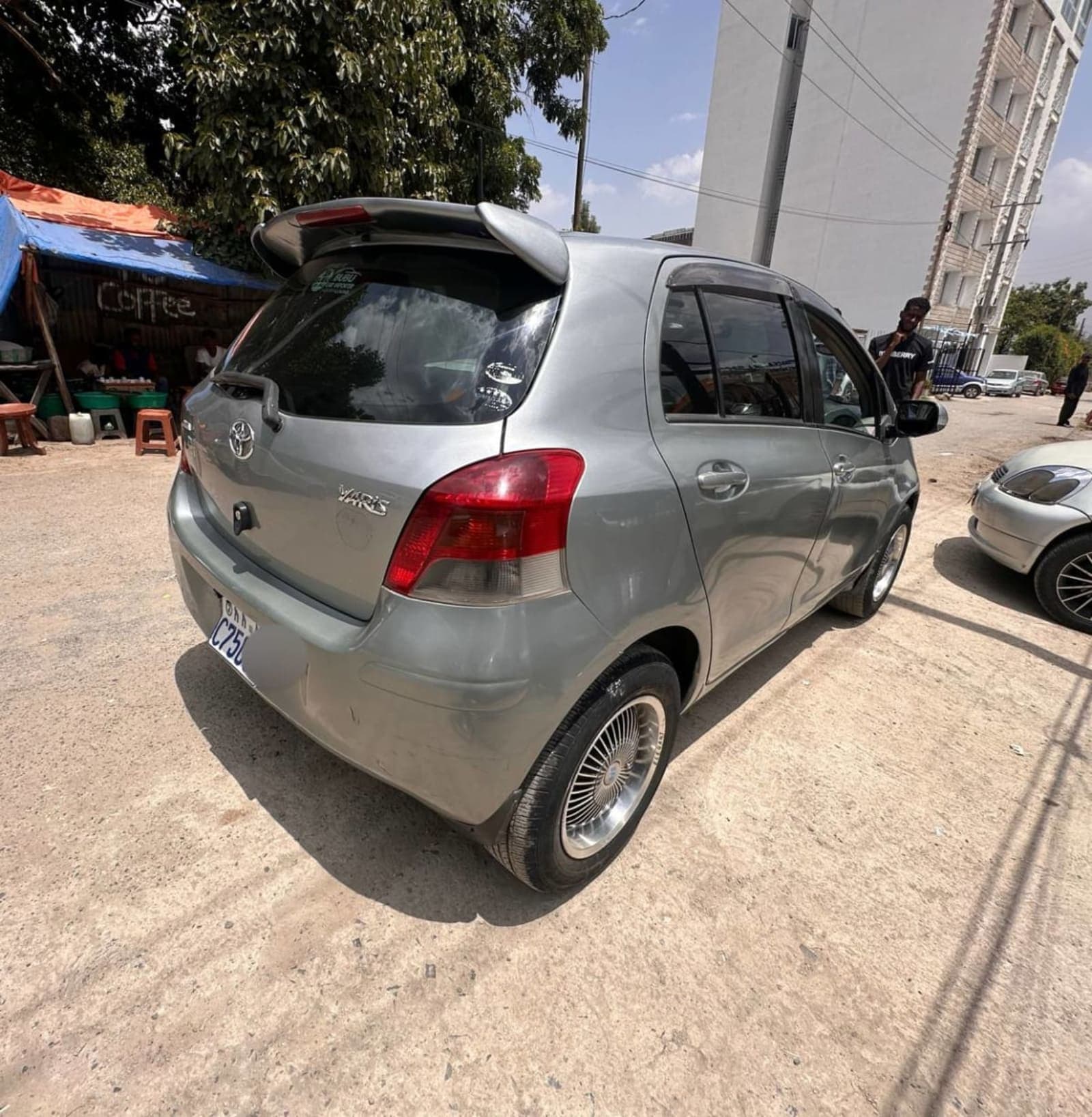2008 Toyota Yaris Compact — photo 2