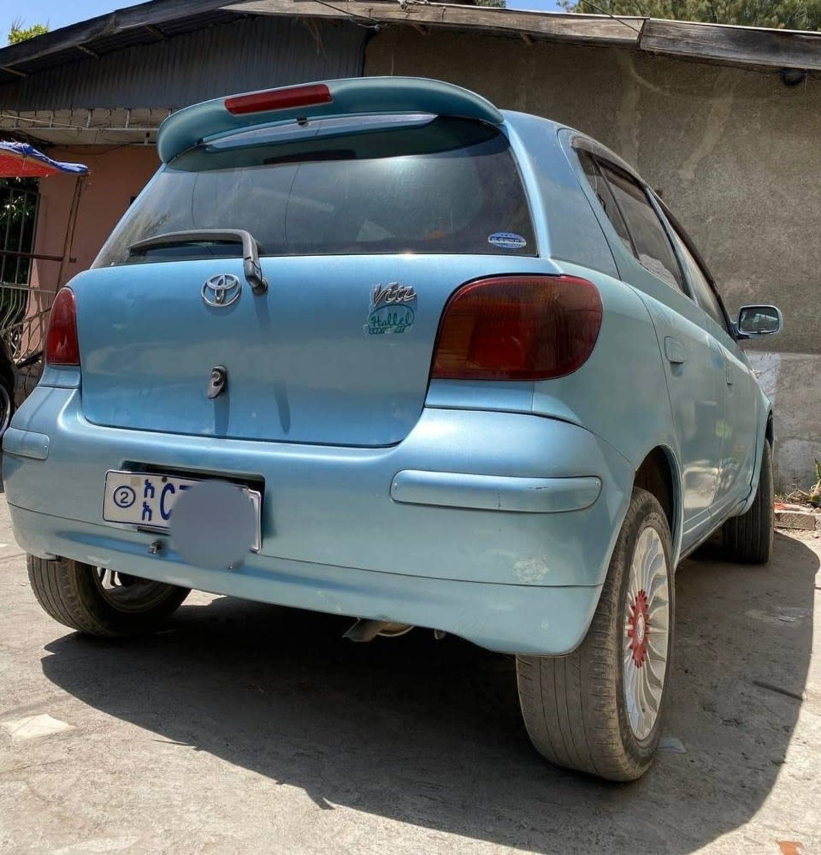 2002 Toyota Vitz — photo 4