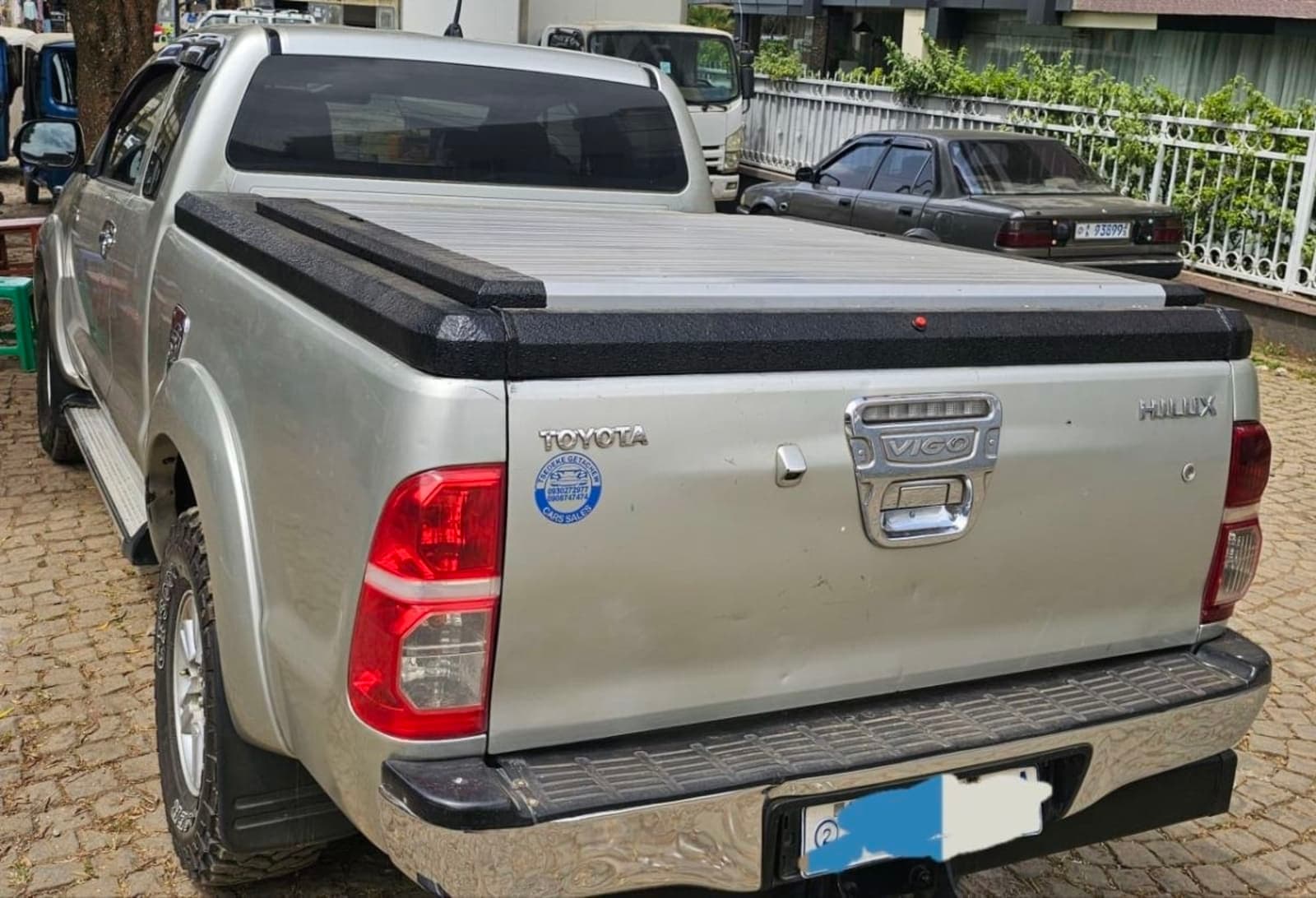 2013 Toyota Hilux — photo 2