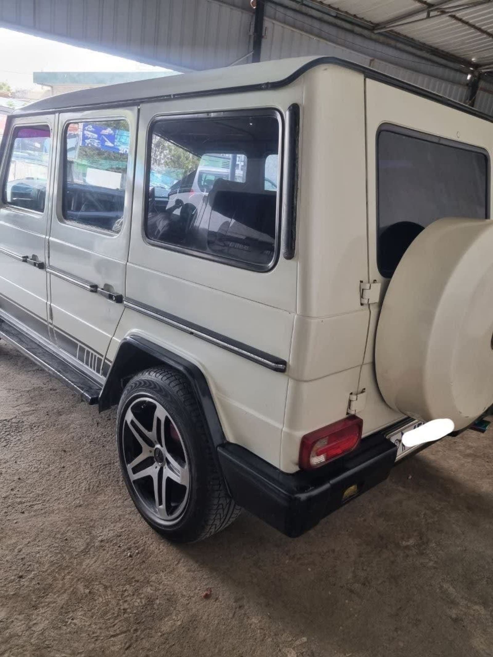 2000 Mercedes E200