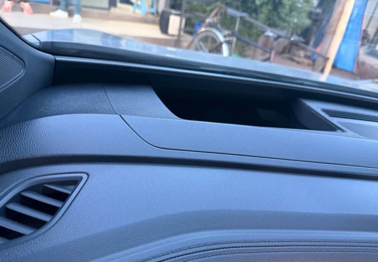 2023 Volkswagen ID.4 Crozz Pro — photo 3