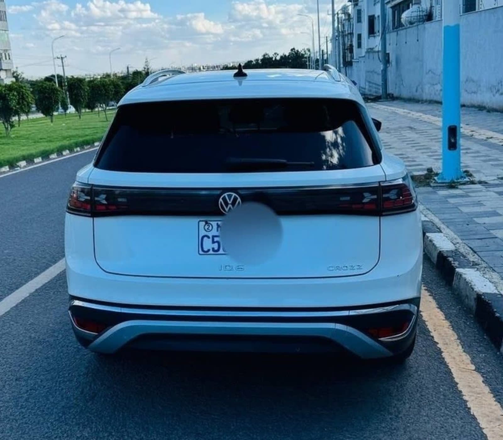 2023 Volkswagen ID.6 Crozz Pro — photo 4